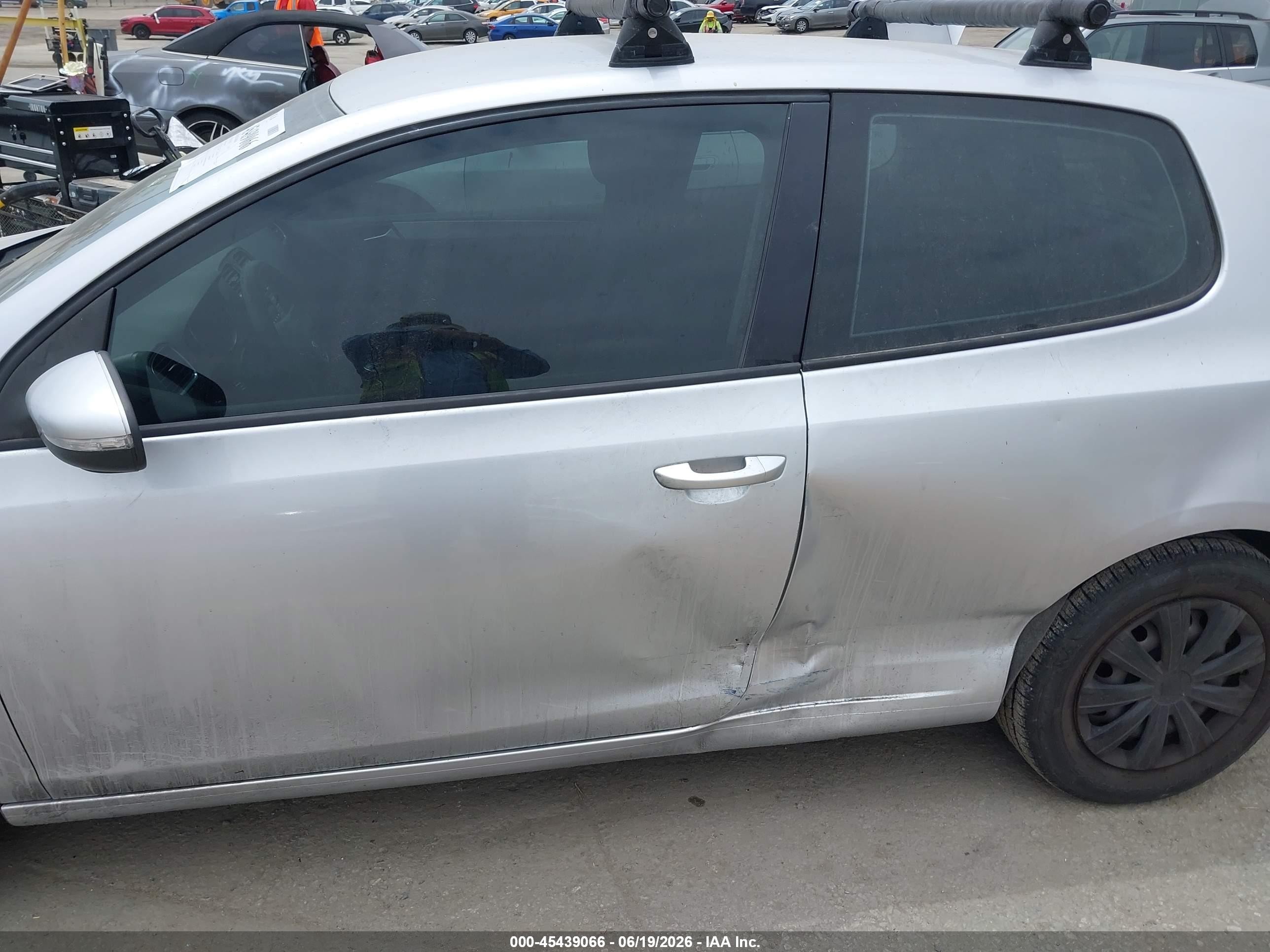 2010 Volkswagen Golf 2-door Gray vin: WVWAB7AJ0AW367428