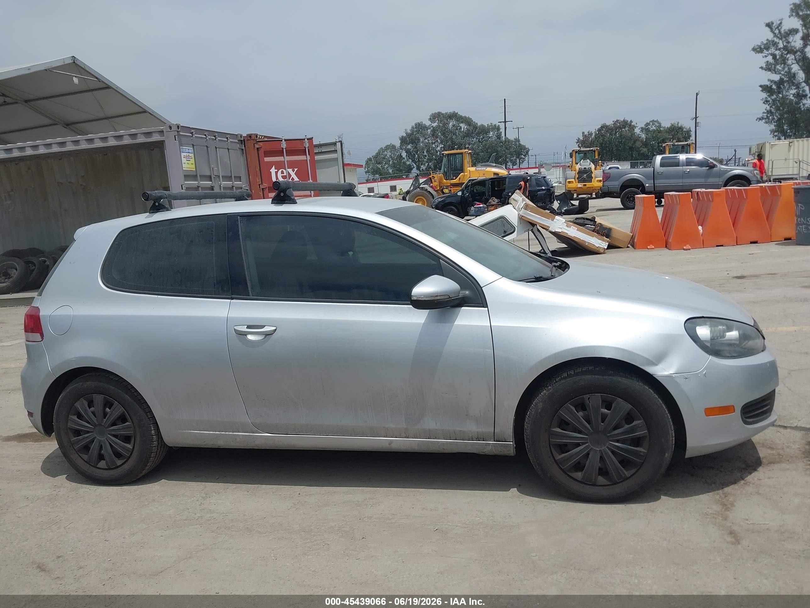 2010 Volkswagen Golf 2-door Gray vin: WVWAB7AJ0AW367428