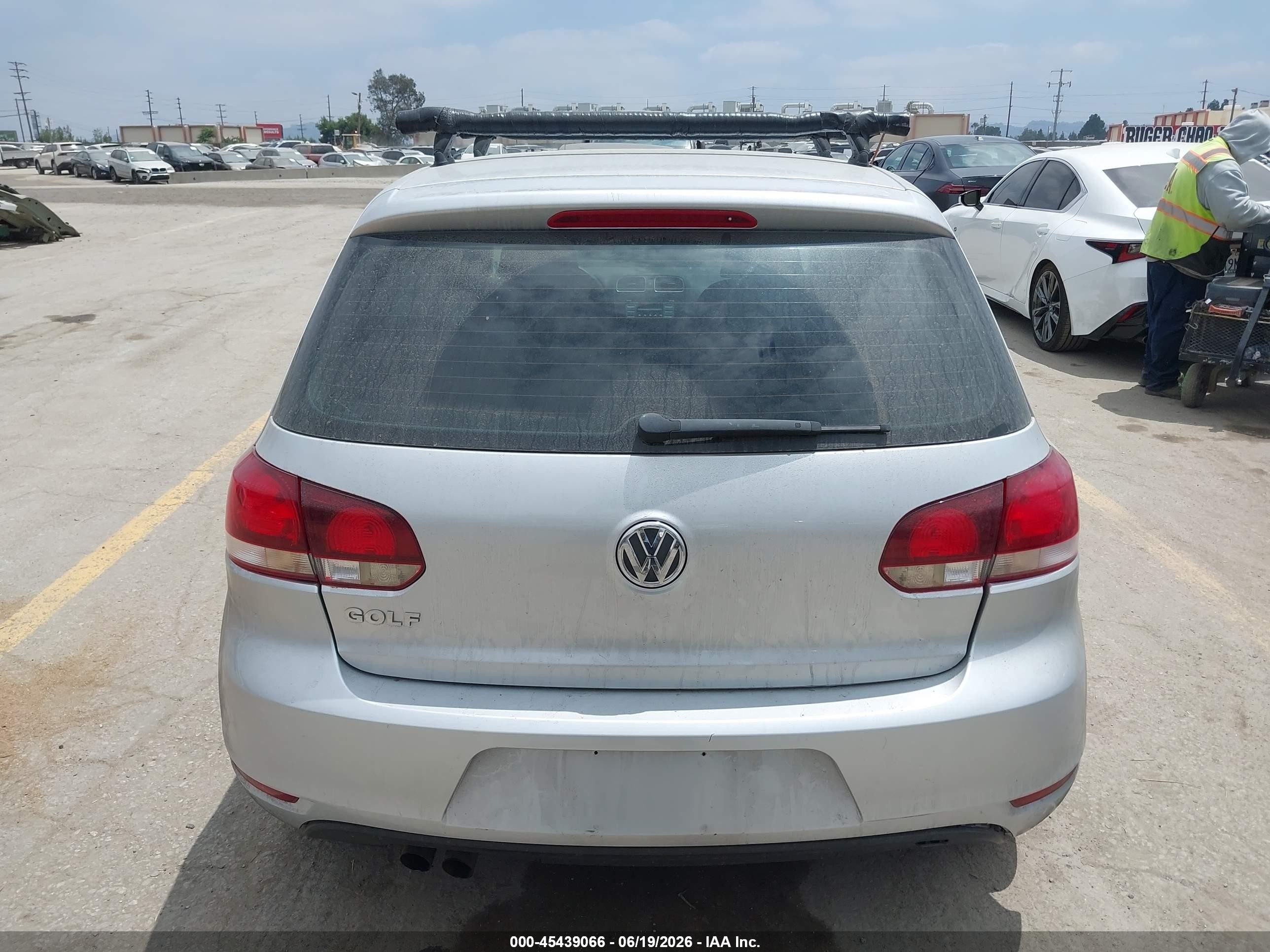 2010 Volkswagen Golf 2-door Gray vin: WVWAB7AJ0AW367428