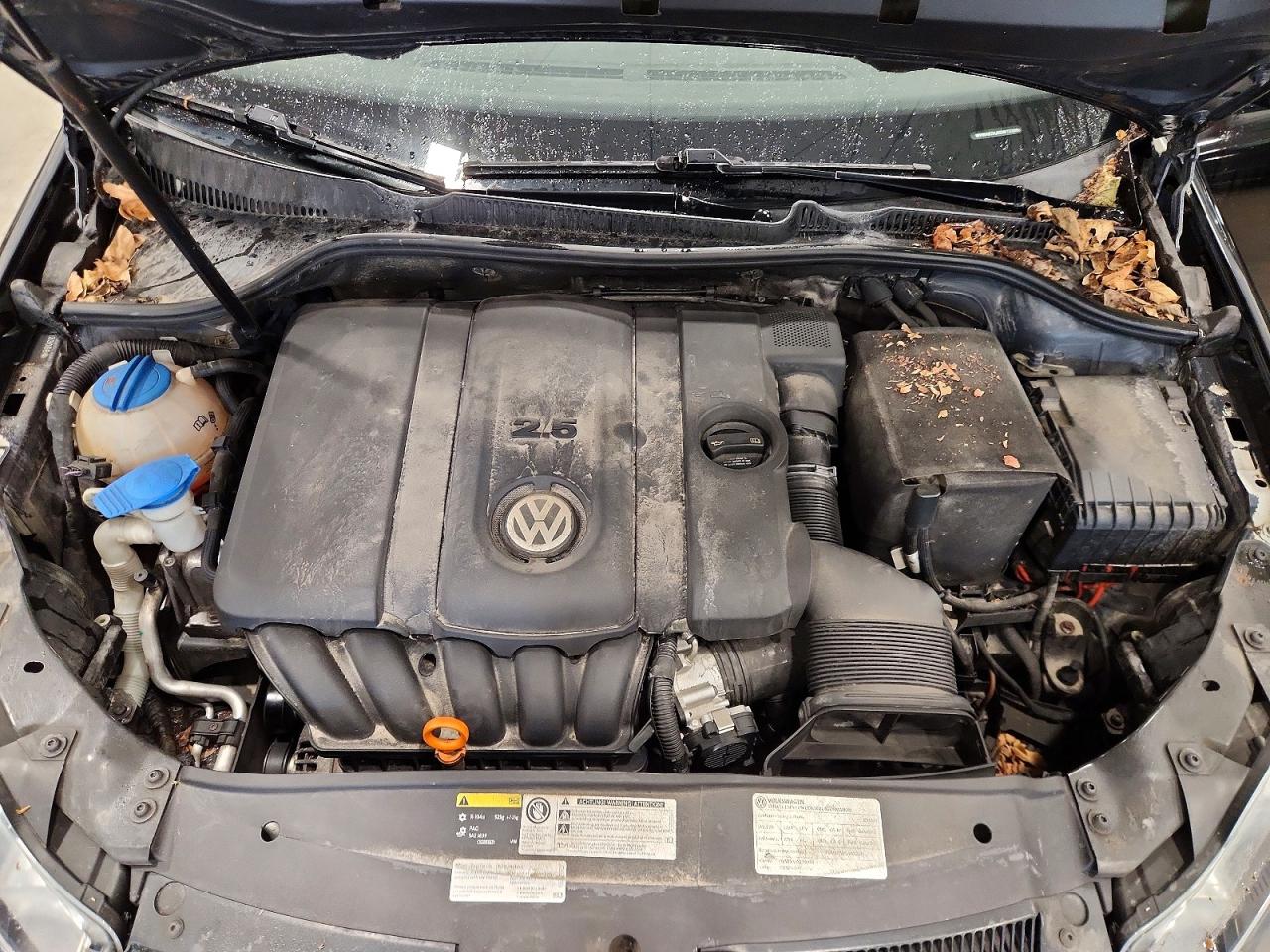 2013 Volkswagen Golf Black vin: WVWAB7AJ0DW133066