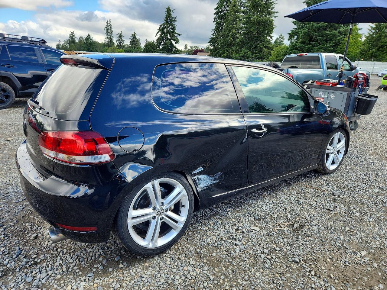 2010 Volkswagen Golf Черный vin: WVWAB7AJ2AW300362