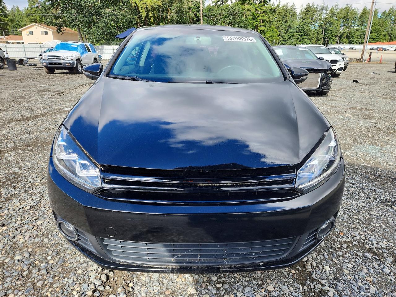 2010 Volkswagen Golf Черный vin: WVWAB7AJ2AW300362