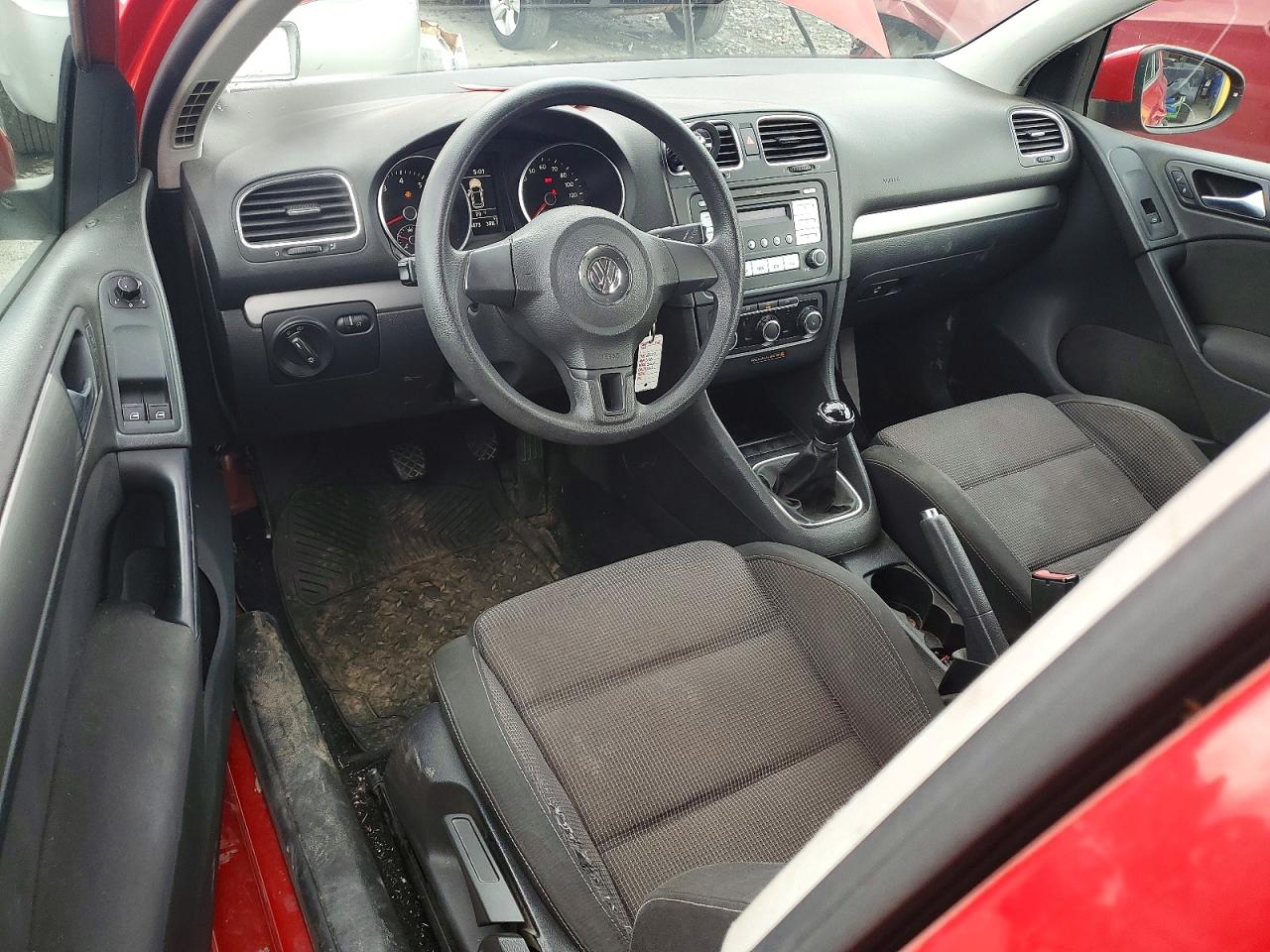 2010 Volkswagen Golf Red vin: WVWAB7AJ3AW121876