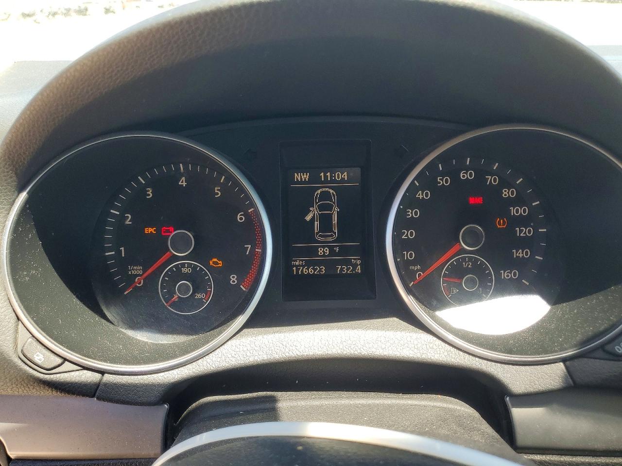 2010 Volkswagen Golf Черный vin: WVWAB7AJXAW094692
