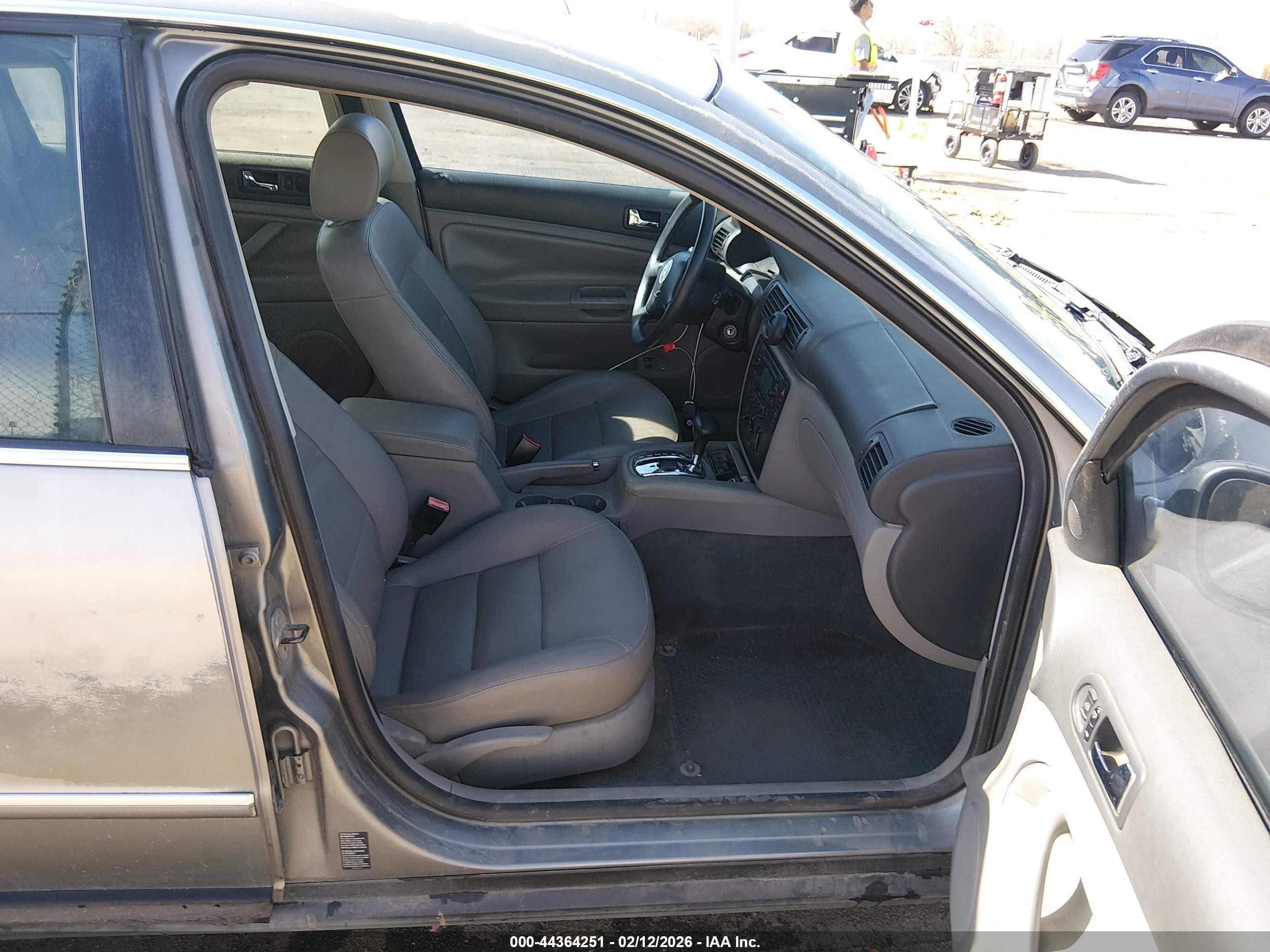 2005 Volkswagen Passat Gls 1.8t Silver vin: WVWAD63B35E044027
