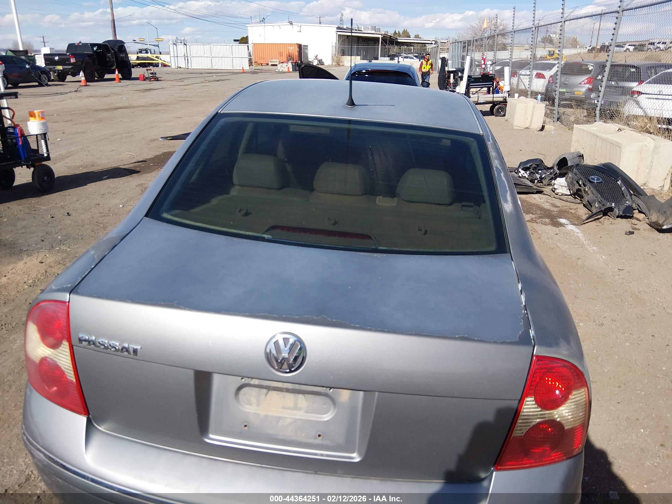 2005 Volkswagen Passat Gls 1.8t Silver vin: WVWAD63B35E044027