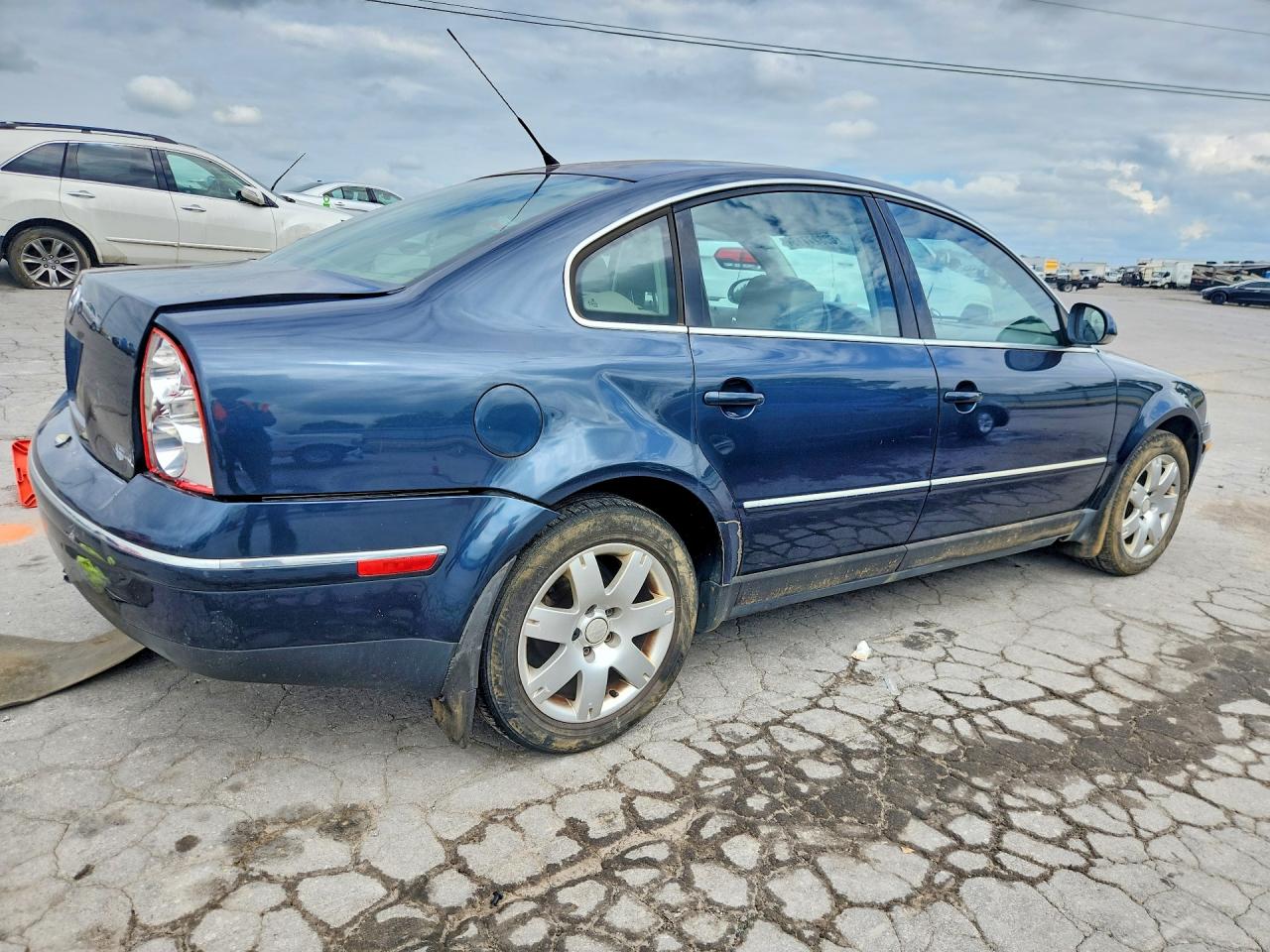 2005 Volkswagen Passat Gls Синий vin: WVWAD63B85E067433