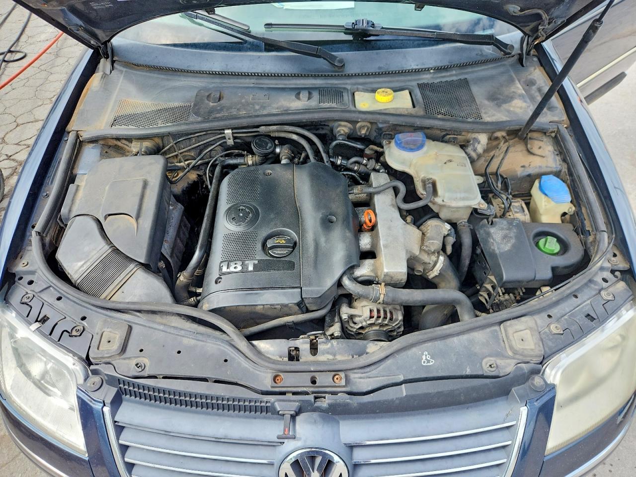 2005 Volkswagen Passat Gls Синий vin: WVWAD63B85E067433