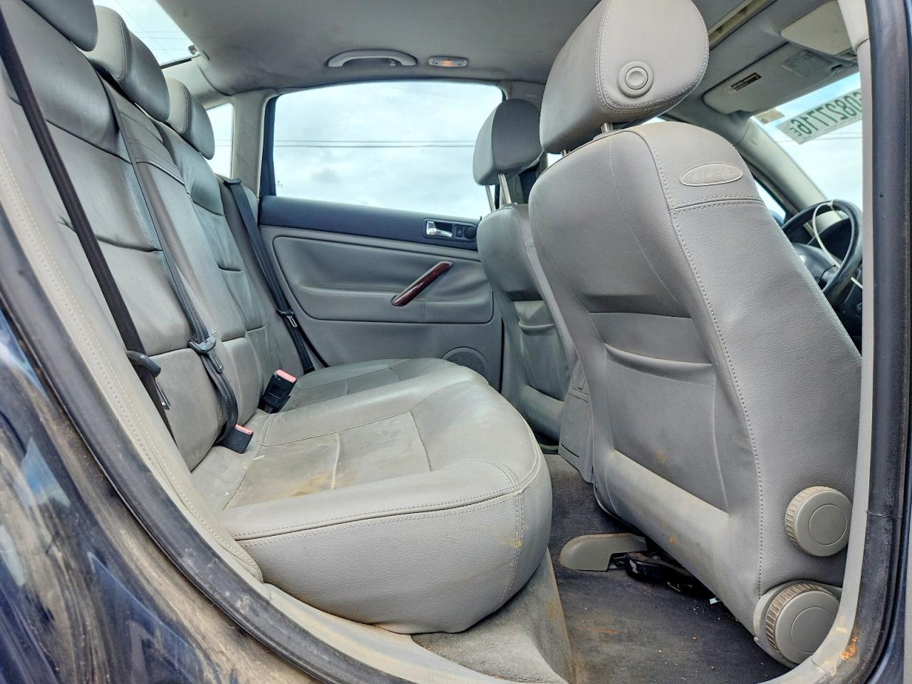 2005 Volkswagen Passat Gls Синий vin: WVWAD63B85E067433