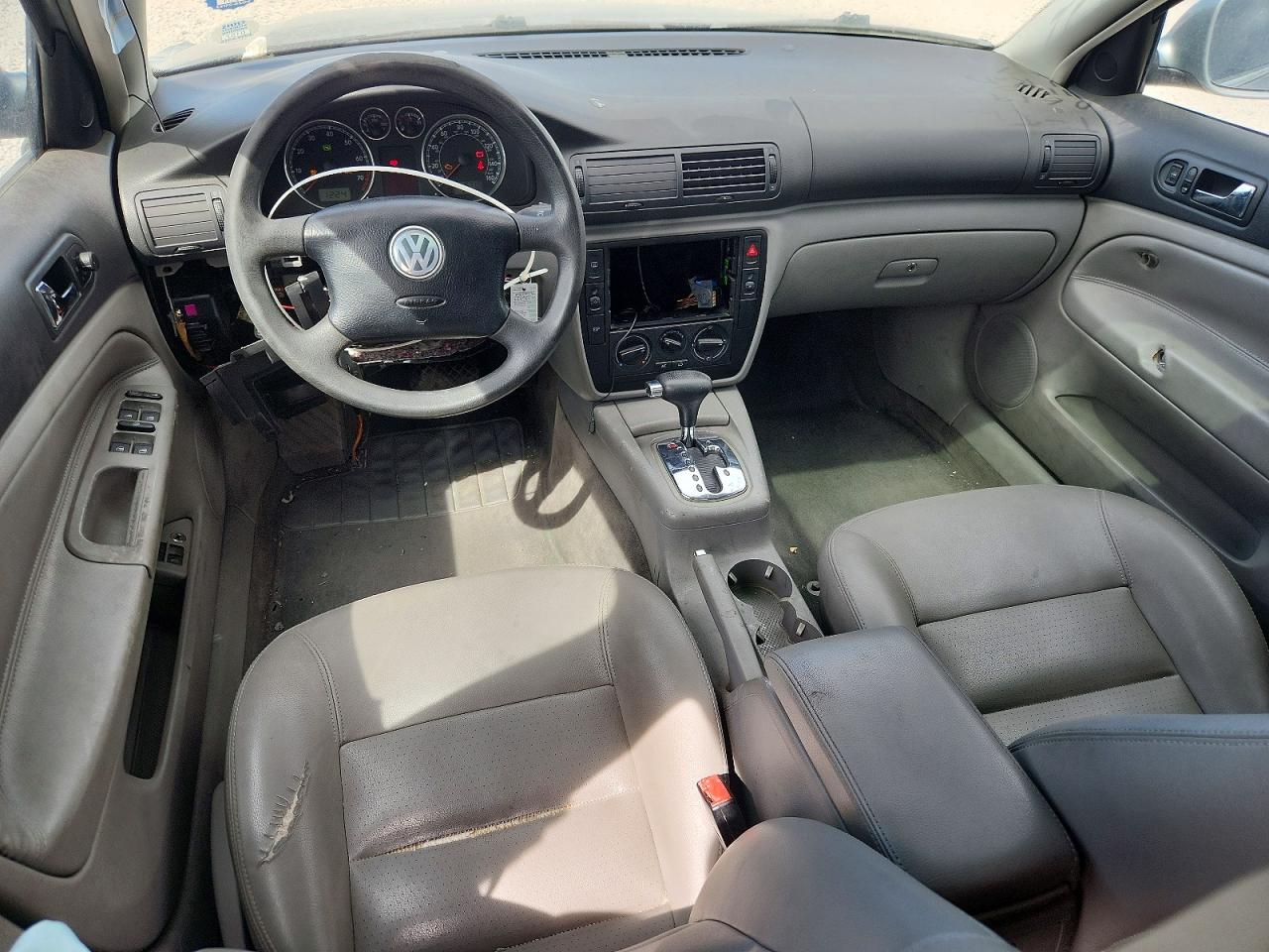 2005 Volkswagen Passat Gls Gray vin: WVWAD63B95P036437