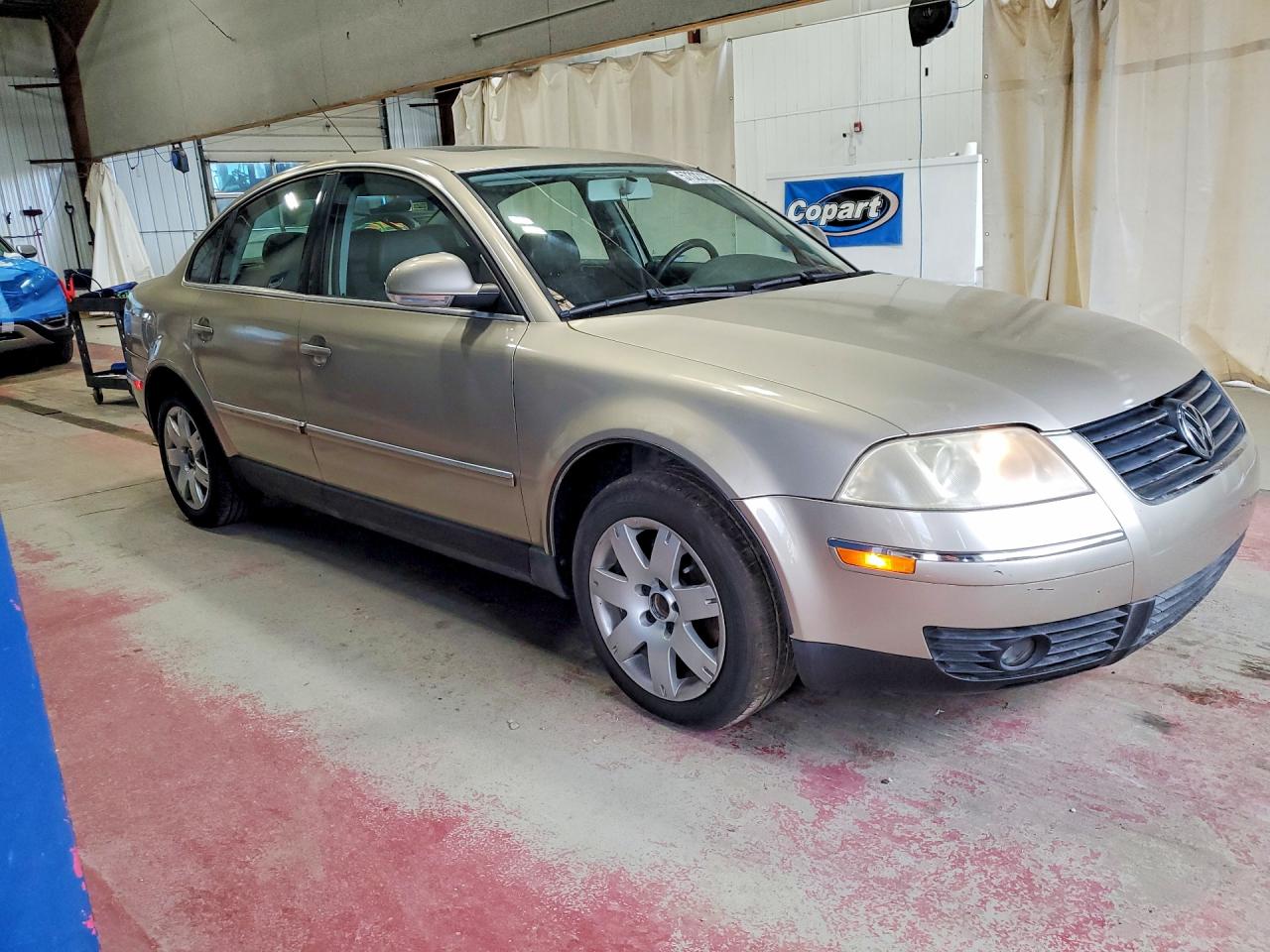 2005 Volkswagen Passat Gls Cream vin: WVWAD63BX5E053050