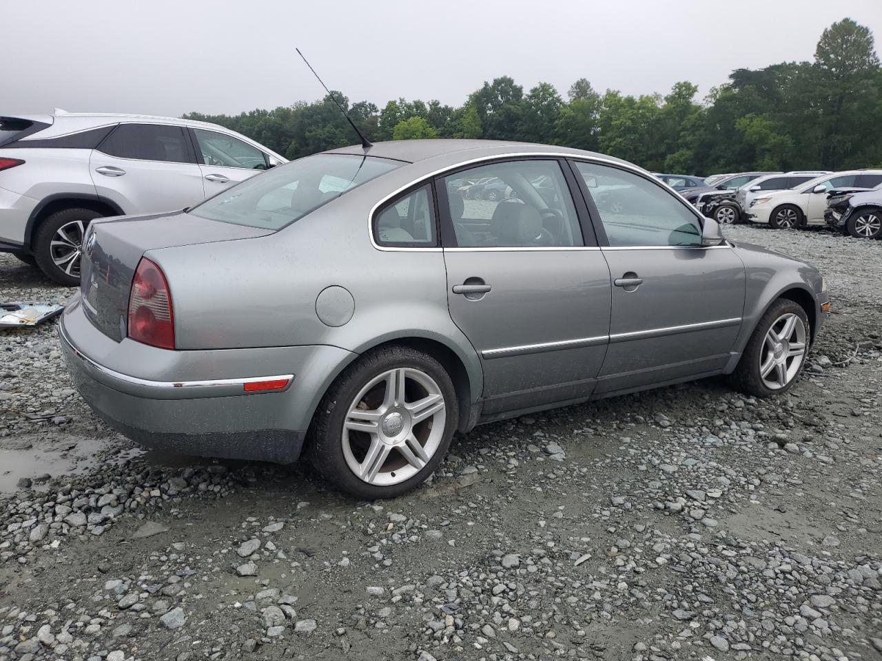 2005 Volkswagen Passat Gls Серебряный vin: WVWAD63BX5P032087