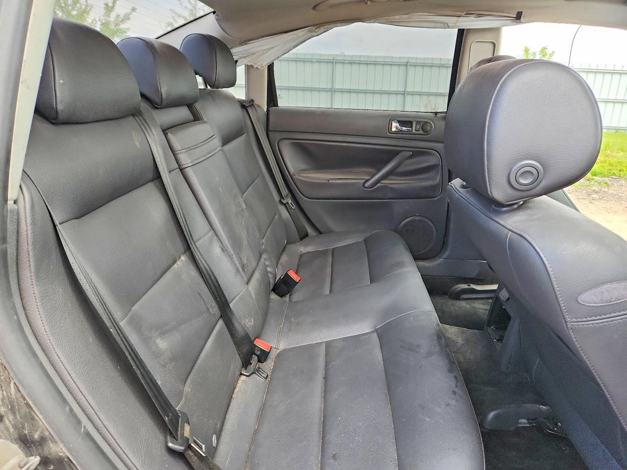 2005 Volkswagen Passat Gls Tdi Black vin: WVWAE63B45E090026