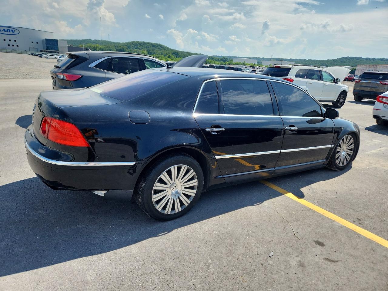 2005 Volkswagen Phaeton 4.2 Black vin: WVWAF03DX58004583