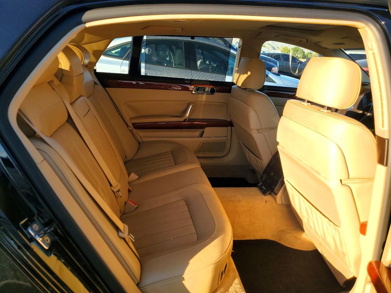 2004 Volkswagen Phaeton Black vin: WVWAF63D148009737