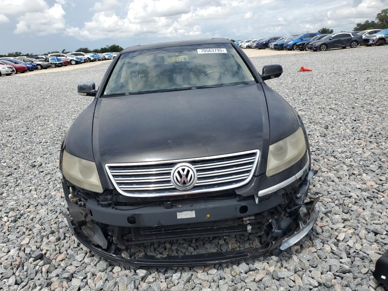 2004 Volkswagen Phaeton 4.2 Black vin: WVWAF63D548010048