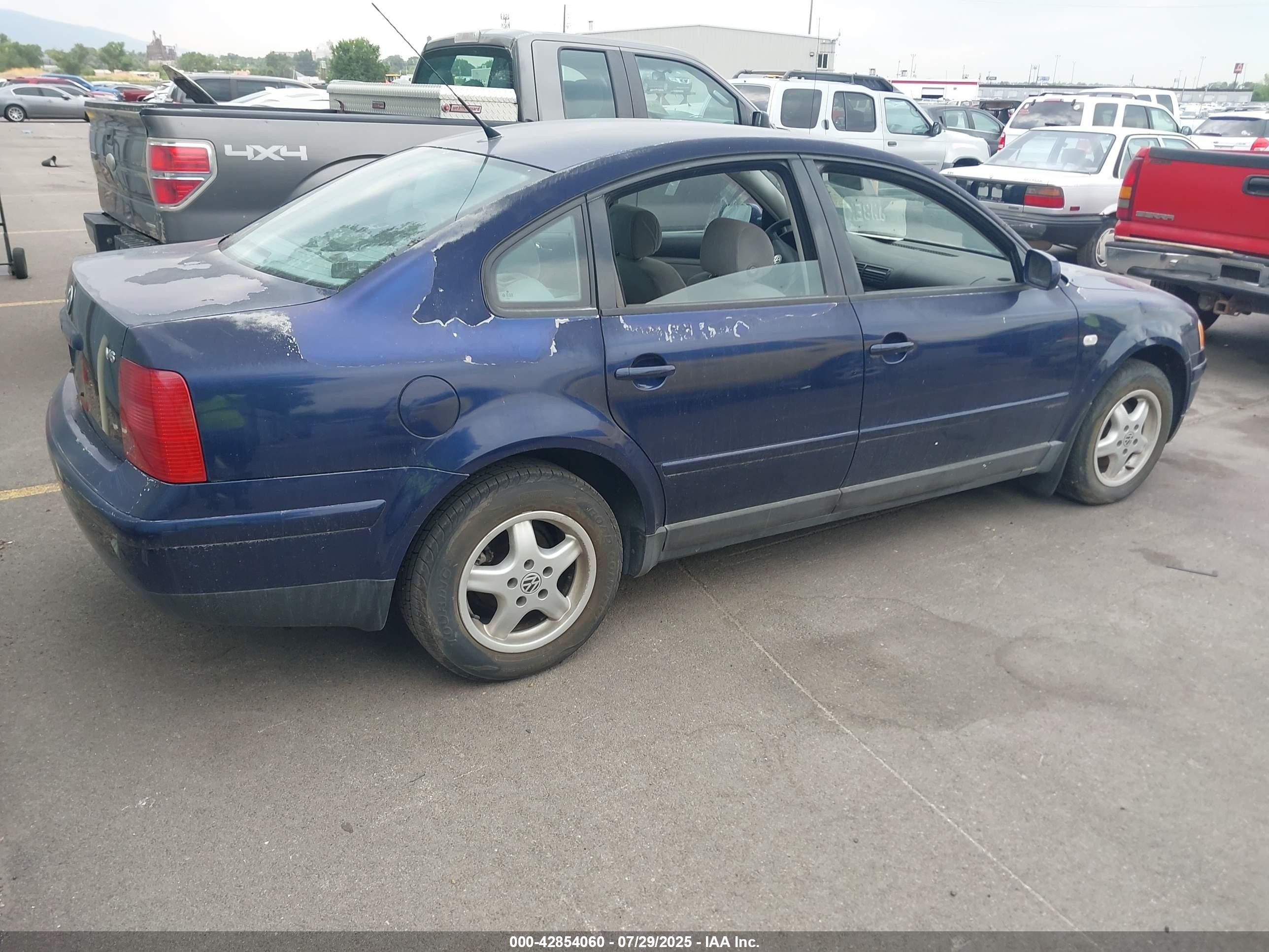 2001 Volkswagen Passat Gls V6 Blue vin: WVWAH63B61P027046