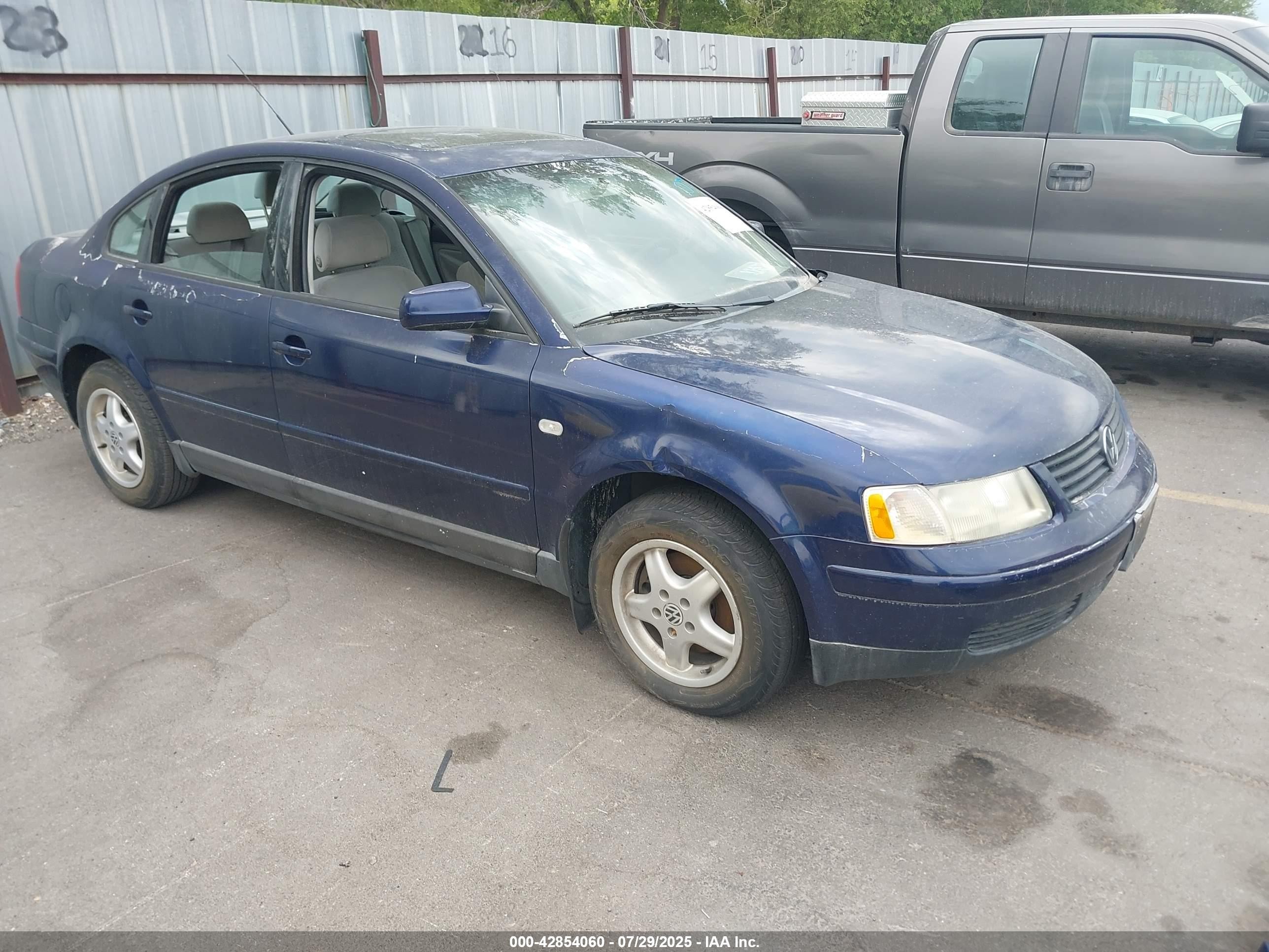 2001 Volkswagen Passat Gls V6 Синий vin: WVWAH63B61P027046