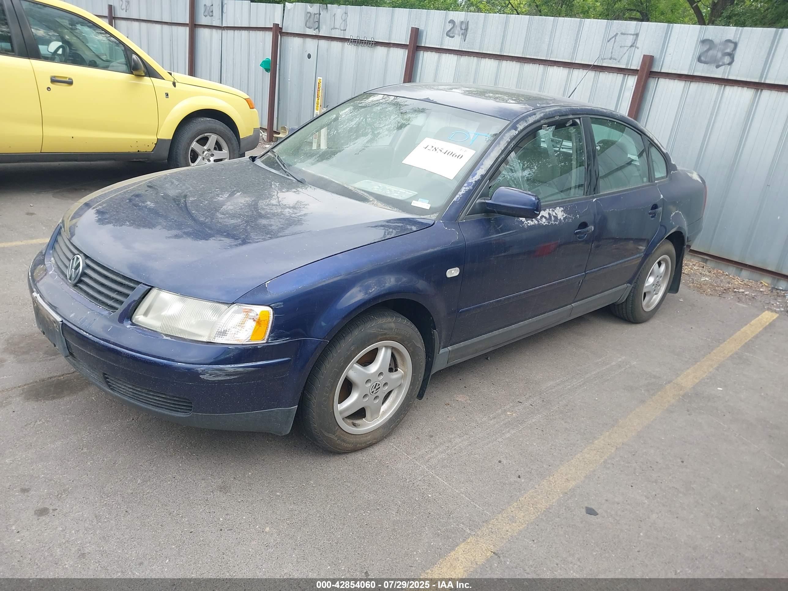2001 Volkswagen Passat Gls V6 Blue vin: WVWAH63B61P027046