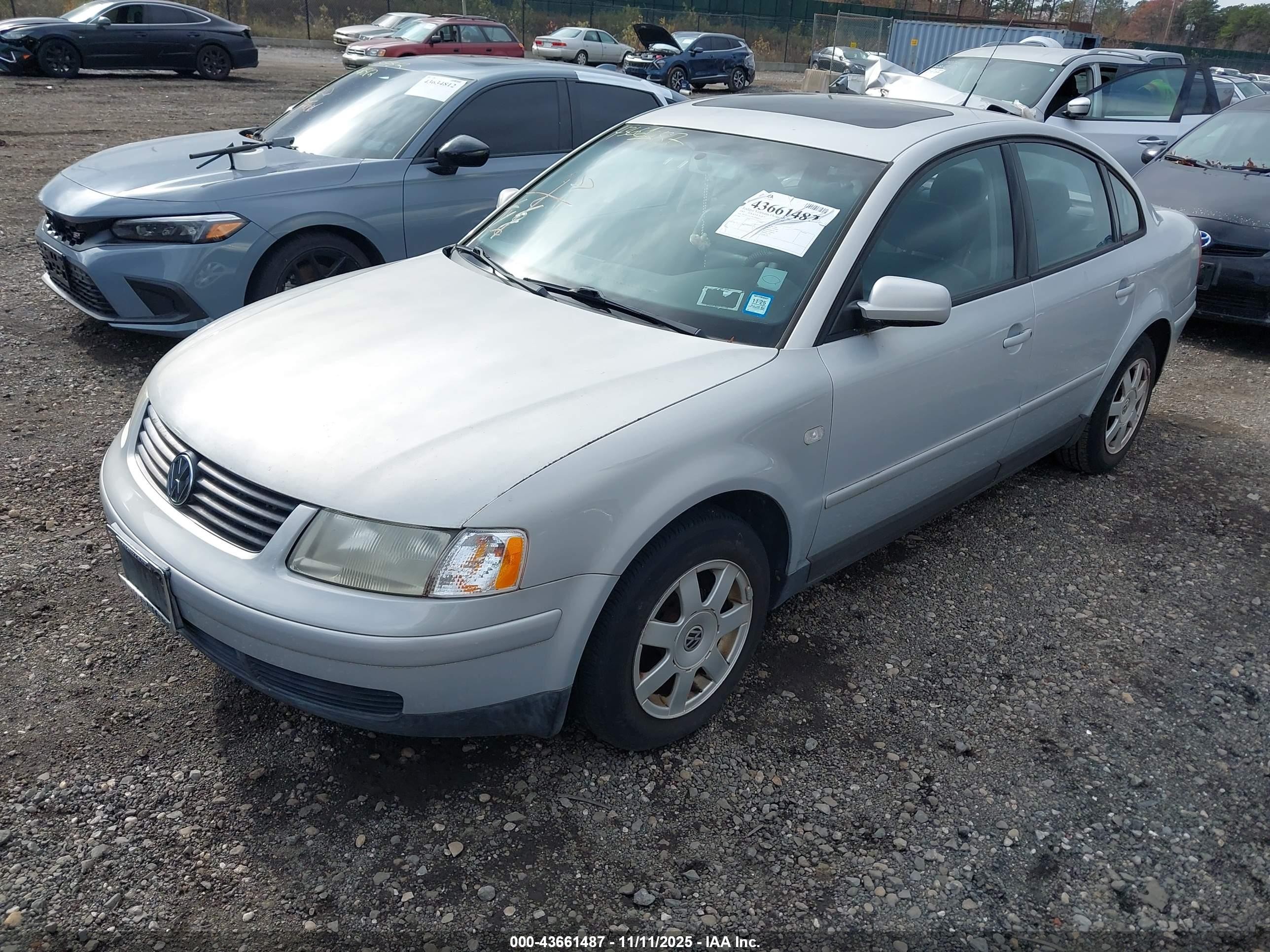 2001 Volkswagen Passat Gls Silver vin: WVWAH63B81P046665