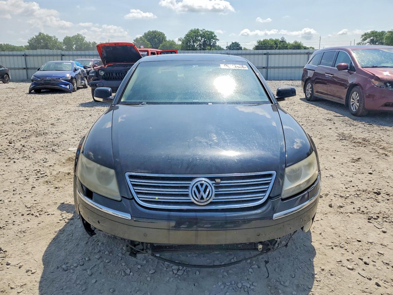 2004 Volkswagen Phaeton 6.0 Black vin: WVWAH63D048007875