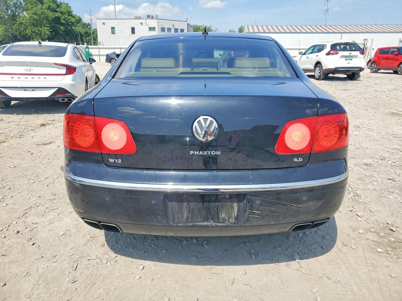 2004 Volkswagen Phaeton 6.0 Black vin: WVWAH63D048007875