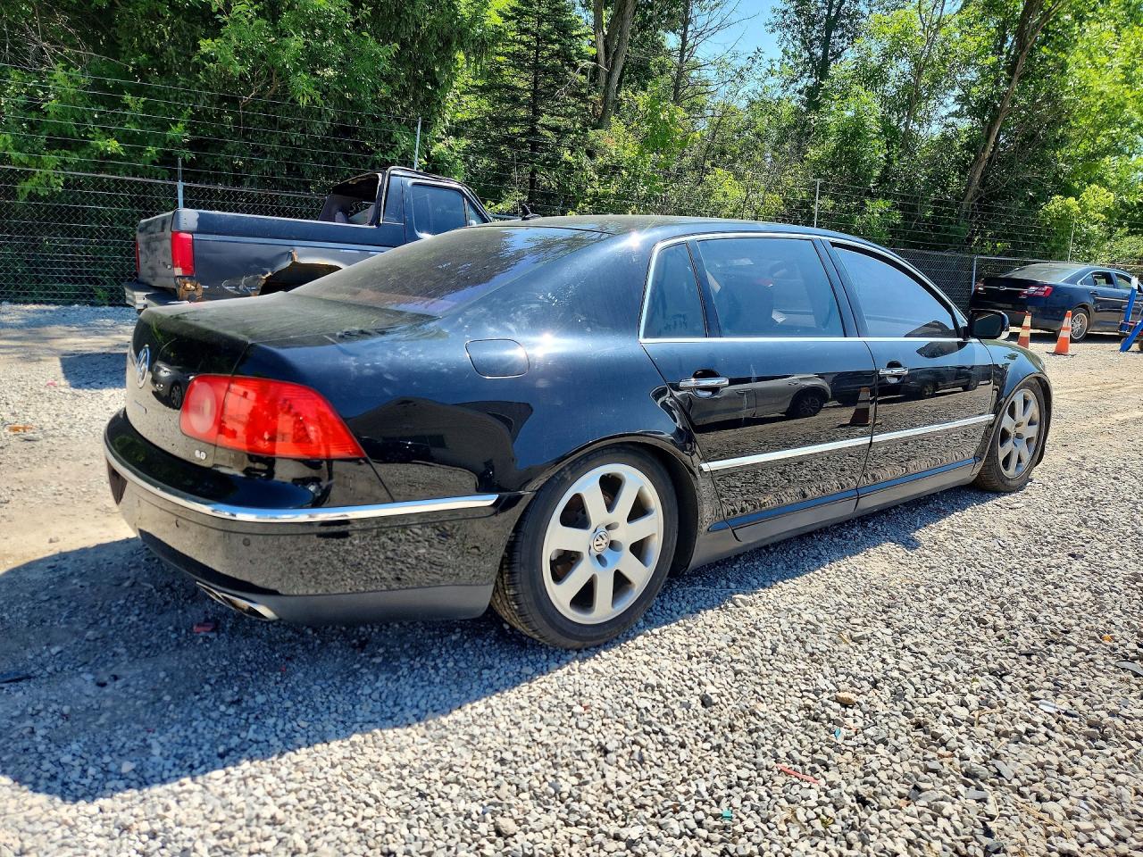 2004 Volkswagen Phaeton 6.0 Black vin: WVWAH63D148008520
