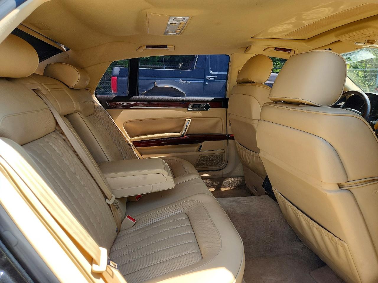 2004 Volkswagen Phaeton 6.0 Black vin: WVWAH63D148008520
