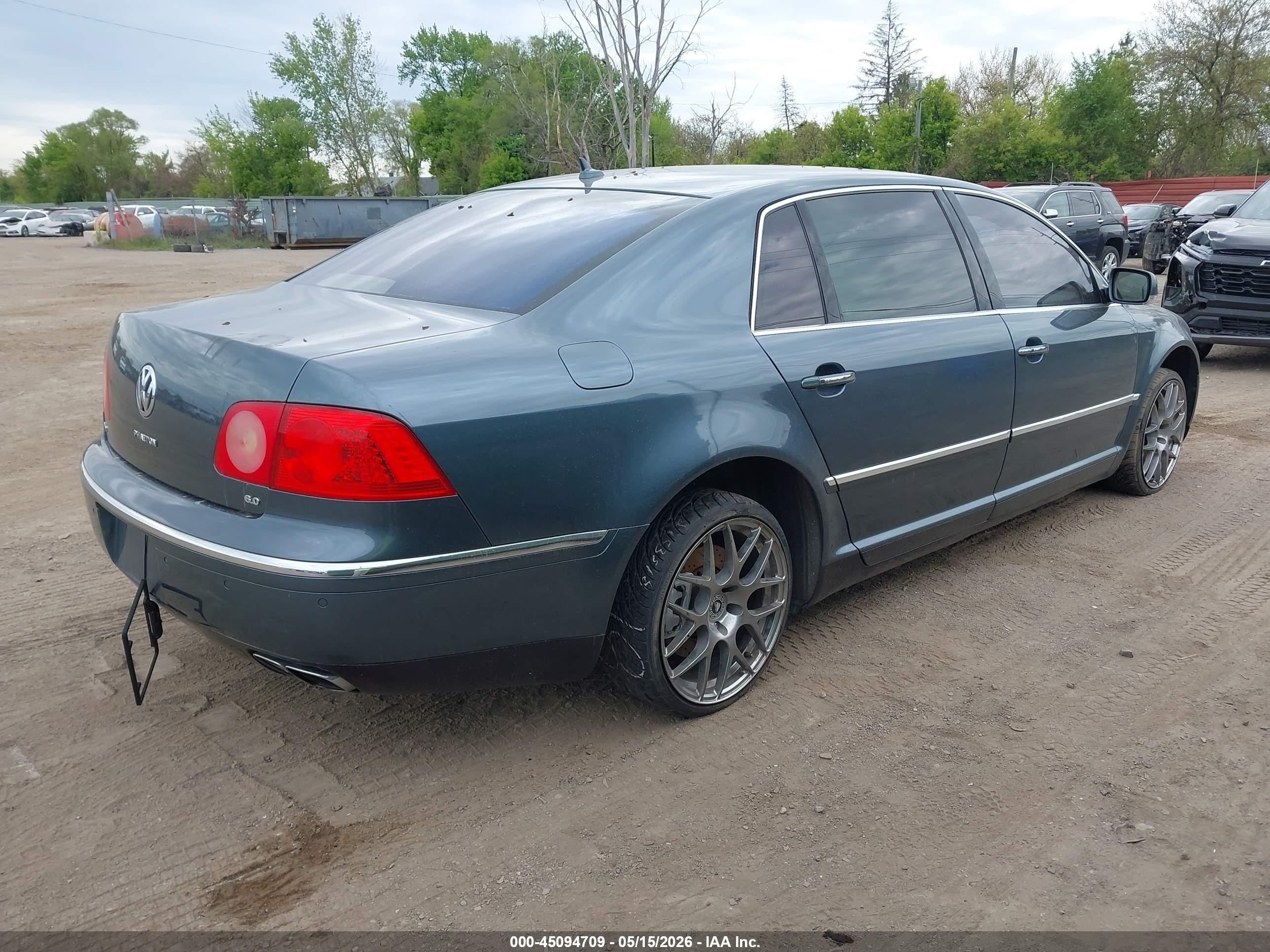 2005 Volkswagen Phaeton W12 Teal vin: WVWAH93D058001612