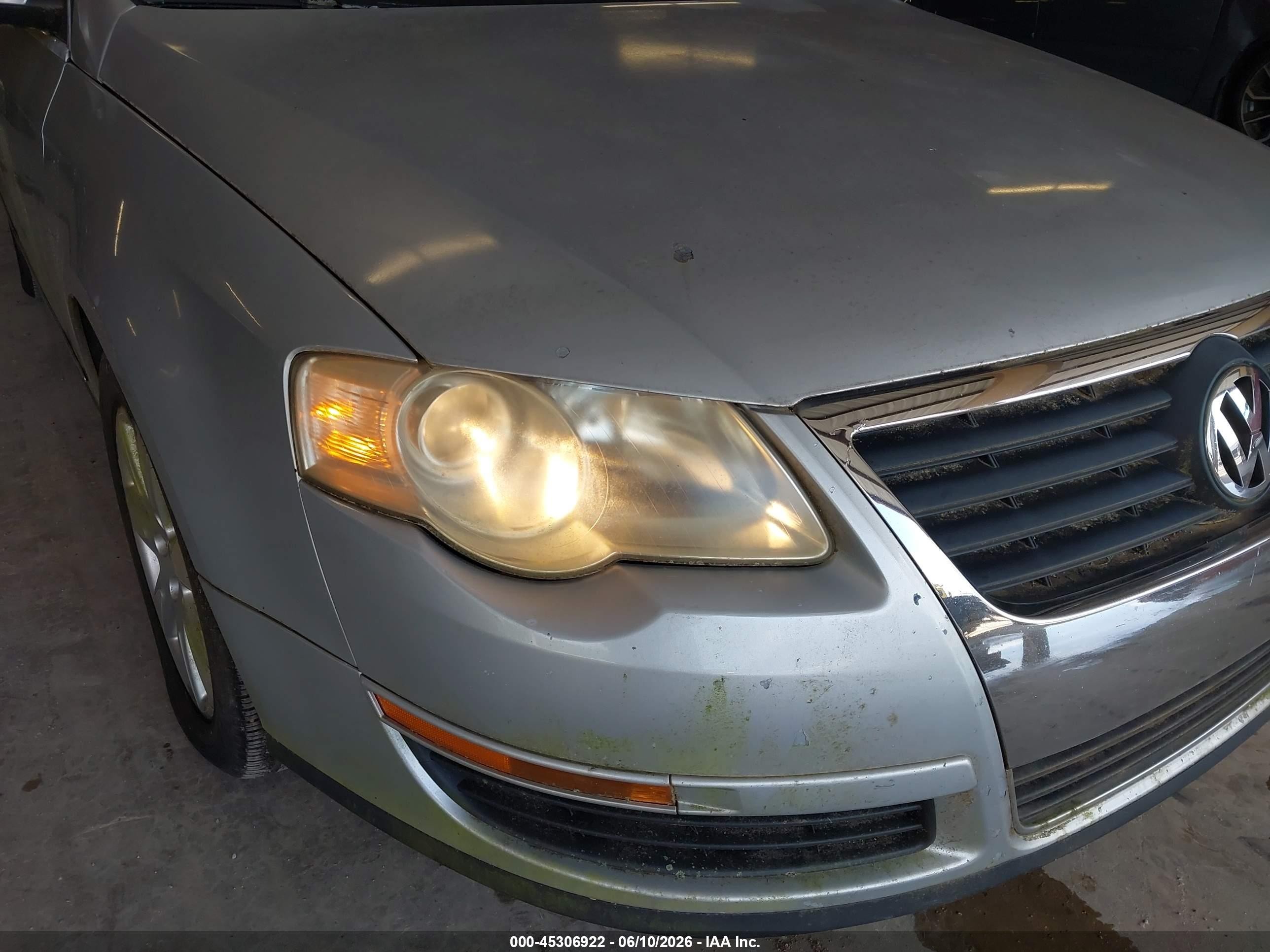 2006 Volkswagen Passat 2.0t Silver vin: WVWAK73C26P037564
