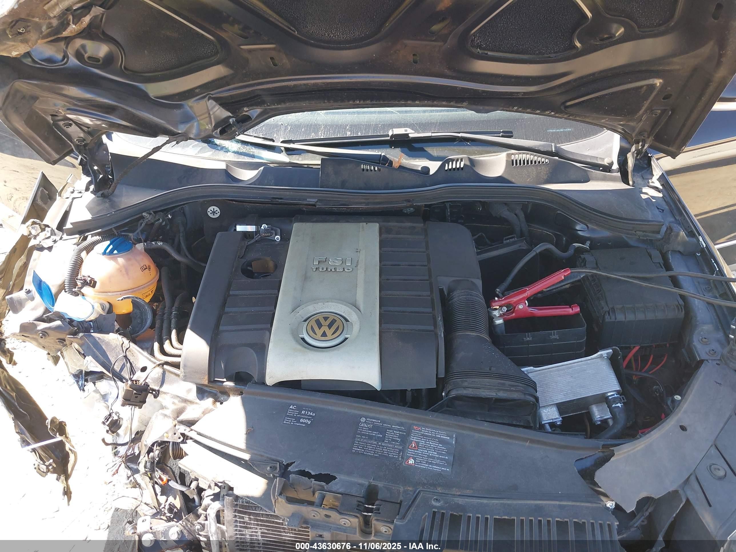 2008 Volkswagen Passat Komfort Черный vin: WVWAK73C28E159002