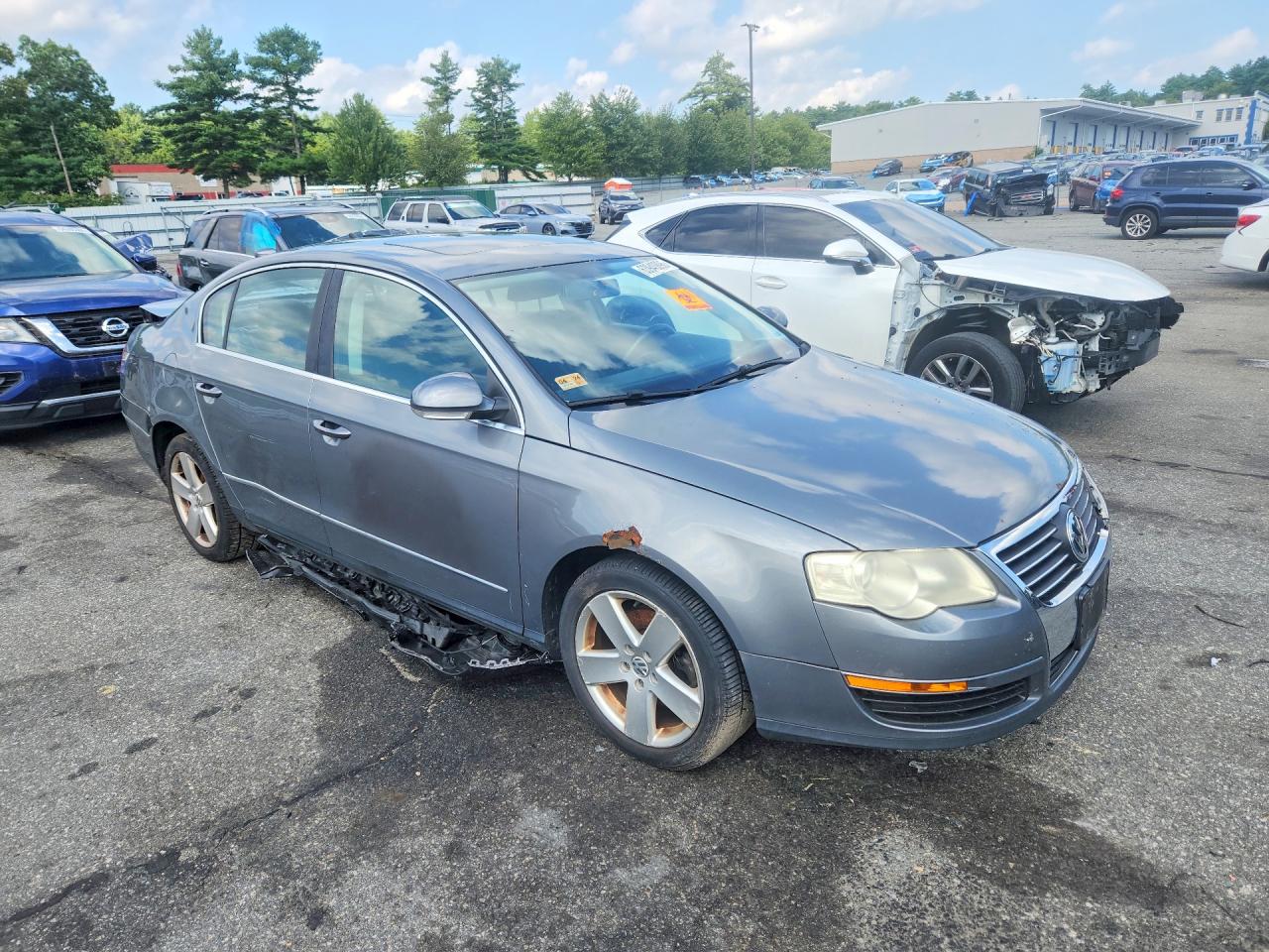 2008 Volkswagen Passat Komfort Gray vin: WVWAK73C28P052665