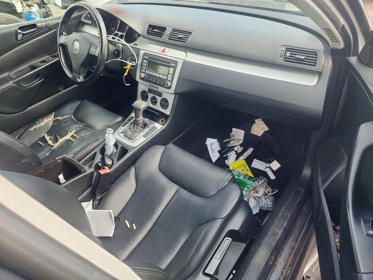 2008 Volkswagen Passat Komfort Gray vin: WVWAK73C28P052665