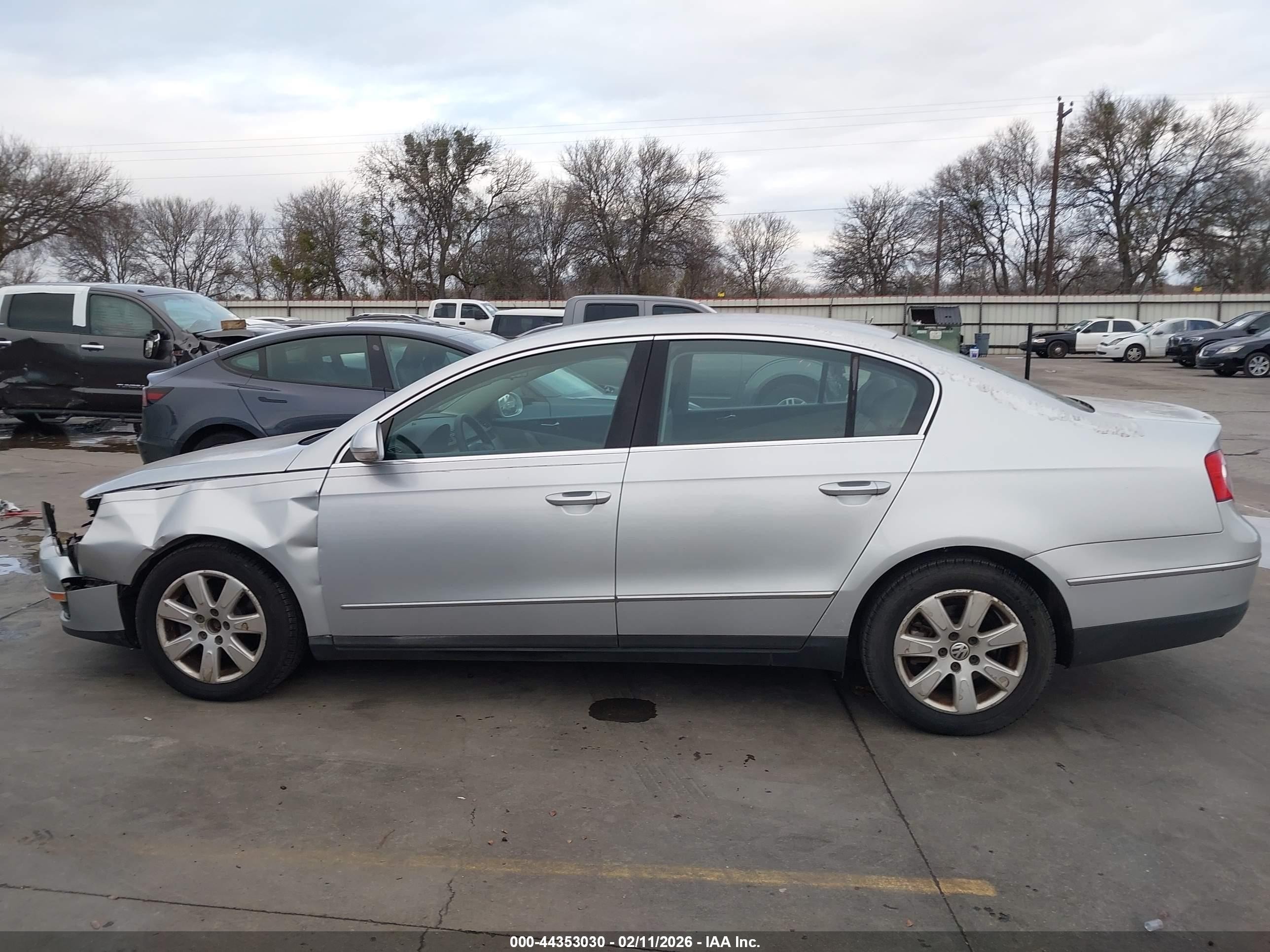 2006 Volkswagen Passat 2.0t Серебряный vin: WVWAK73C56P168746