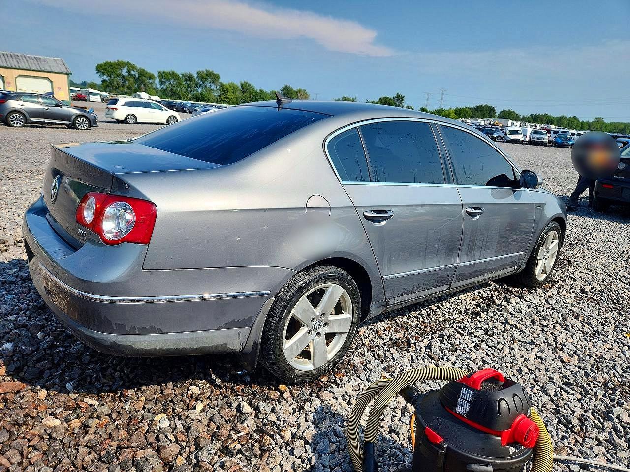 2007 Volkswagen Passat 2.0t Gray vin: WVWAK73C57P157702