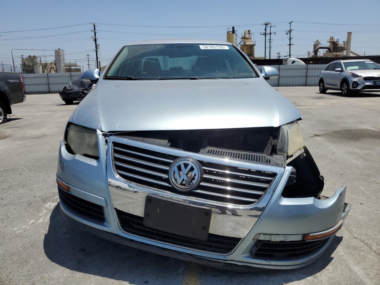 2007 Volkswagen Passat 2.0t Silver vin: WVWAK73C97P021539
