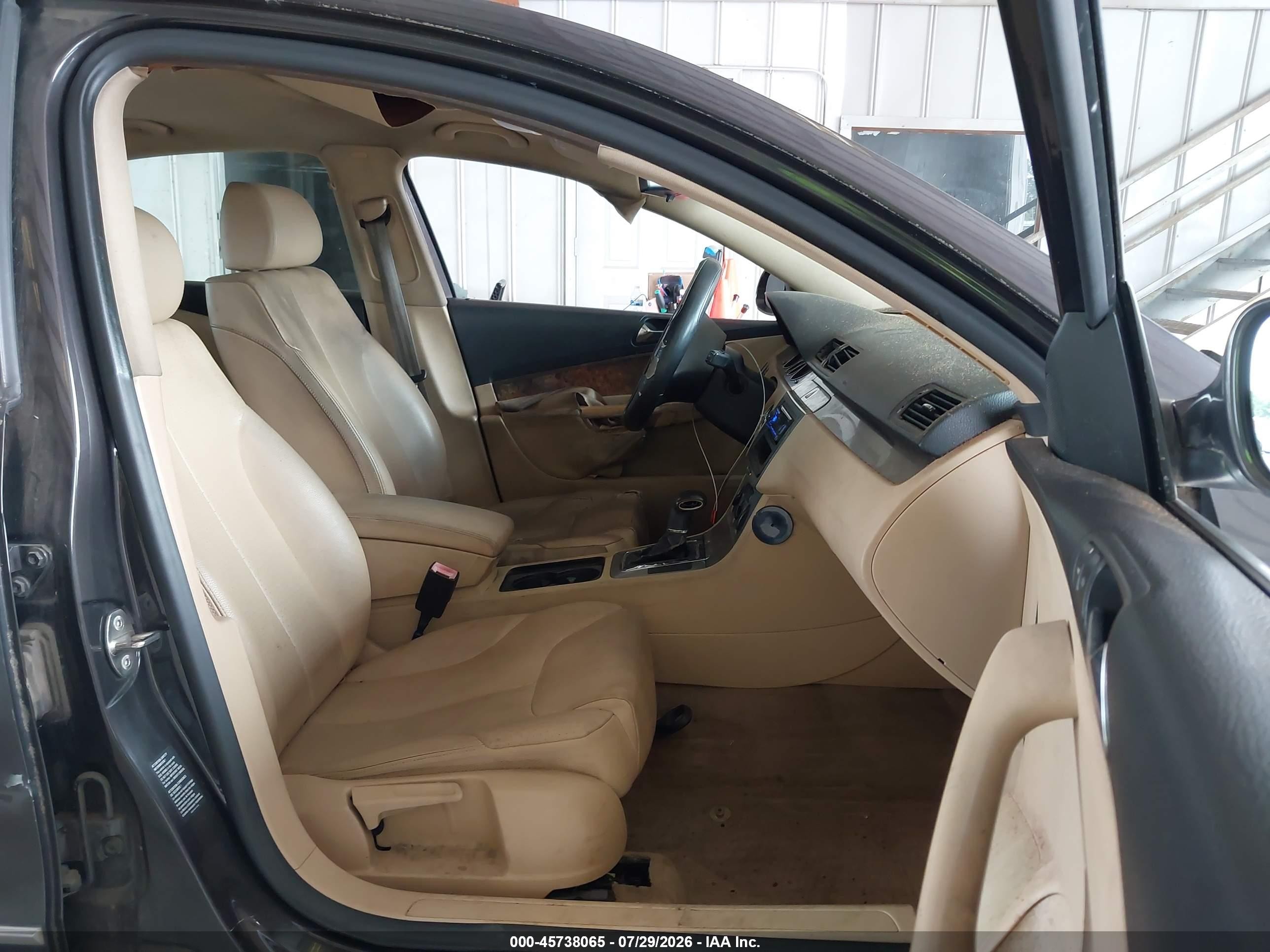 2006 Volkswagen Passat 2.0t Brown vin: WVWAK73CX6P169911