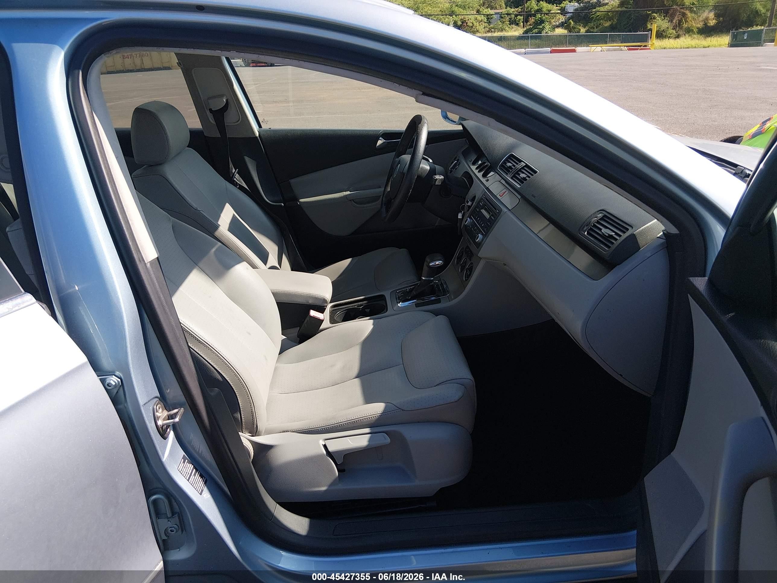 2006 Volkswagen Passat 2.0t/value Edition Серебряный vin: WVWAK93C36P123929