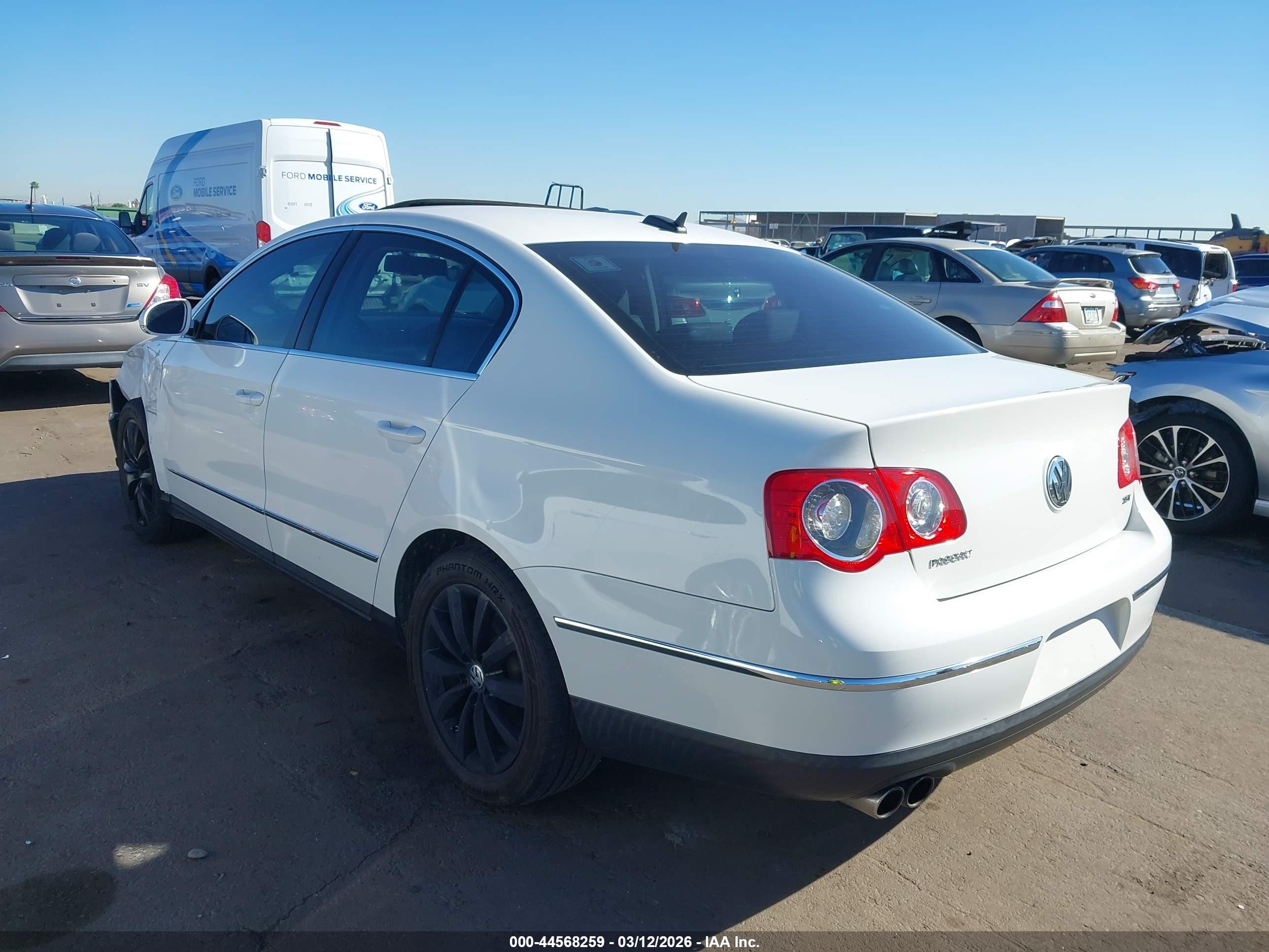 2006 Volkswagen Passat 2.0t/value Edition Белый vin: WVWAK93C56P056119