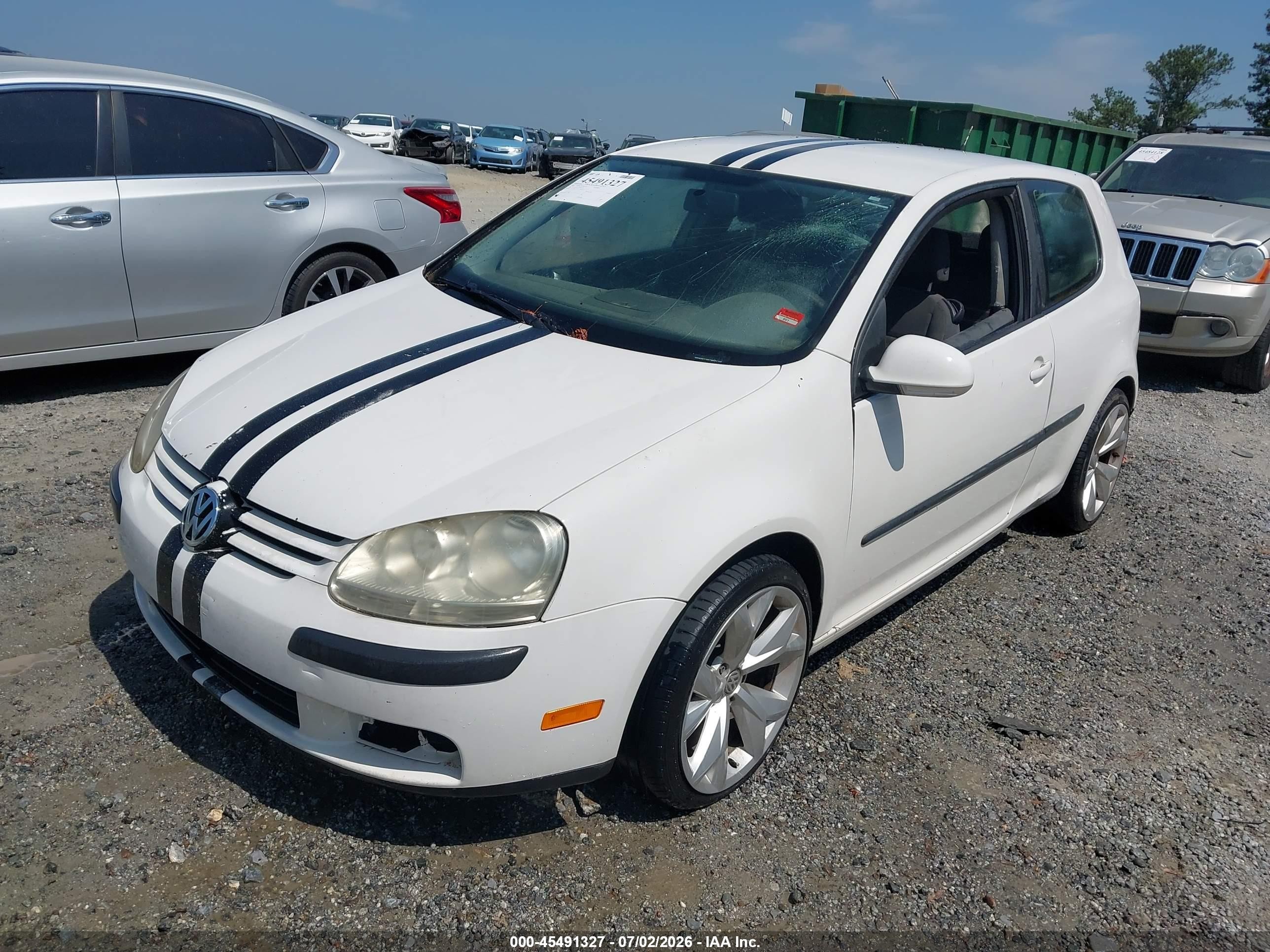 2007 Volkswagen Rabbit 2-door White vin: WVWAR71K07W091720