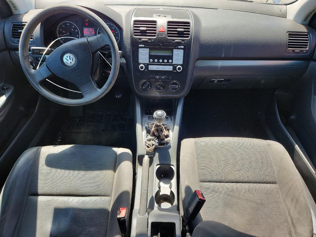 2007 Volkswagen Rabbit Silver vin: WVWAR71K67W028234