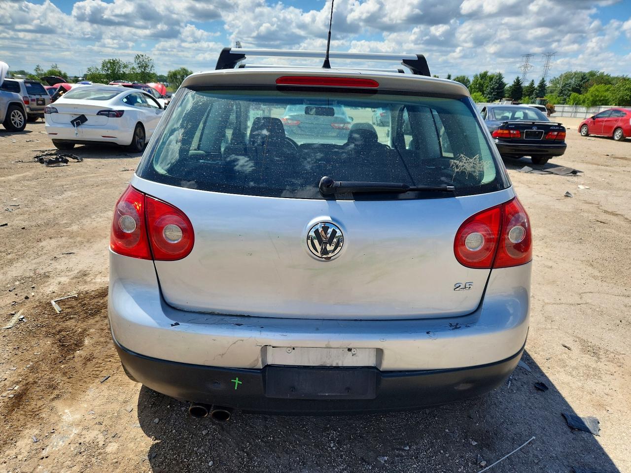 2007 Volkswagen Rabbit Silver vin: WVWAR71KX7W053816