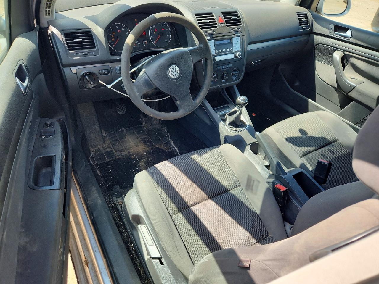 2007 Volkswagen Rabbit Silver vin: WVWAR71KX7W053816