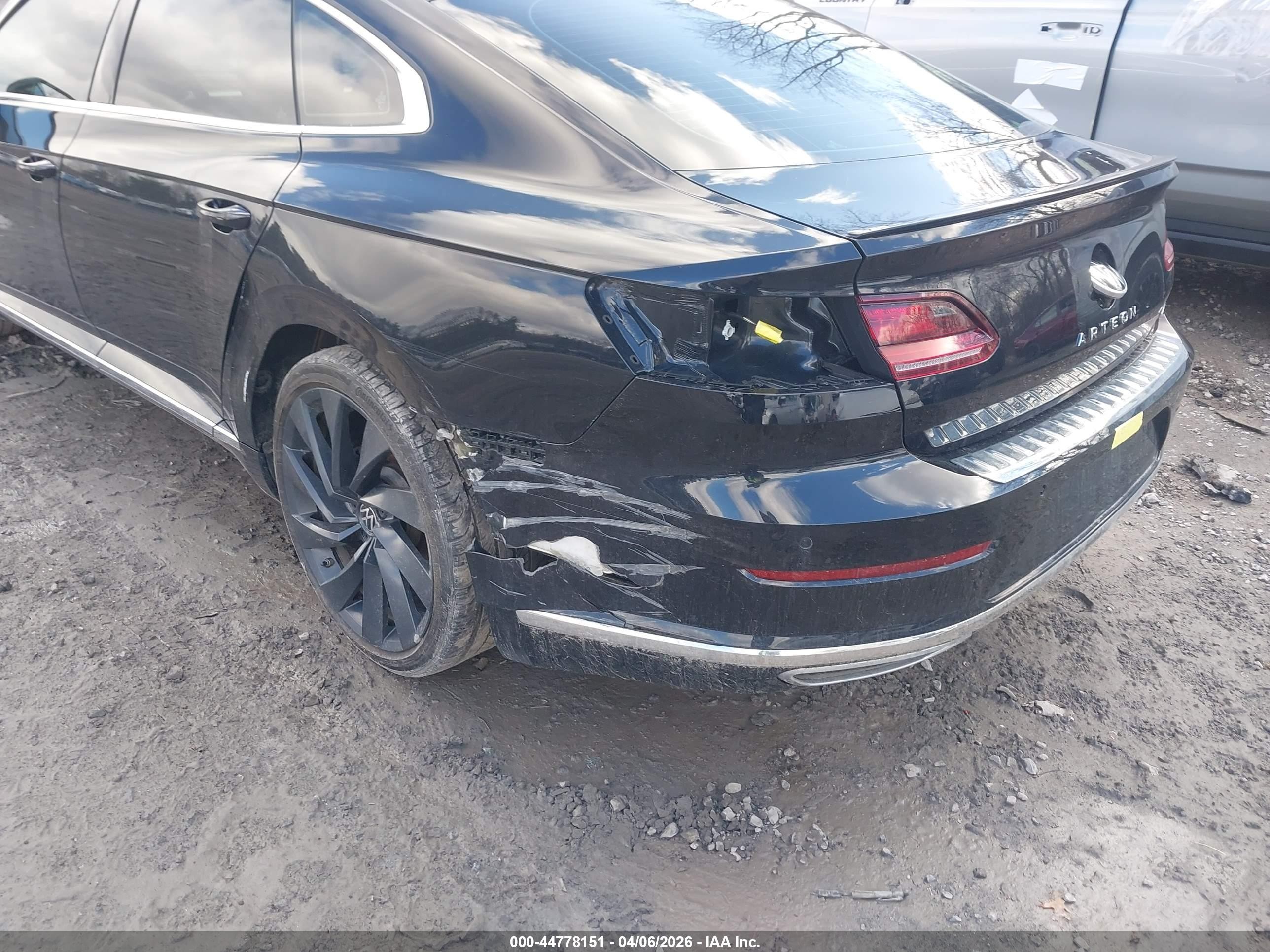 2023 Volkswagen Arteon 2.0t Sel R-line Black vin: WVWAR7AN0PE016242