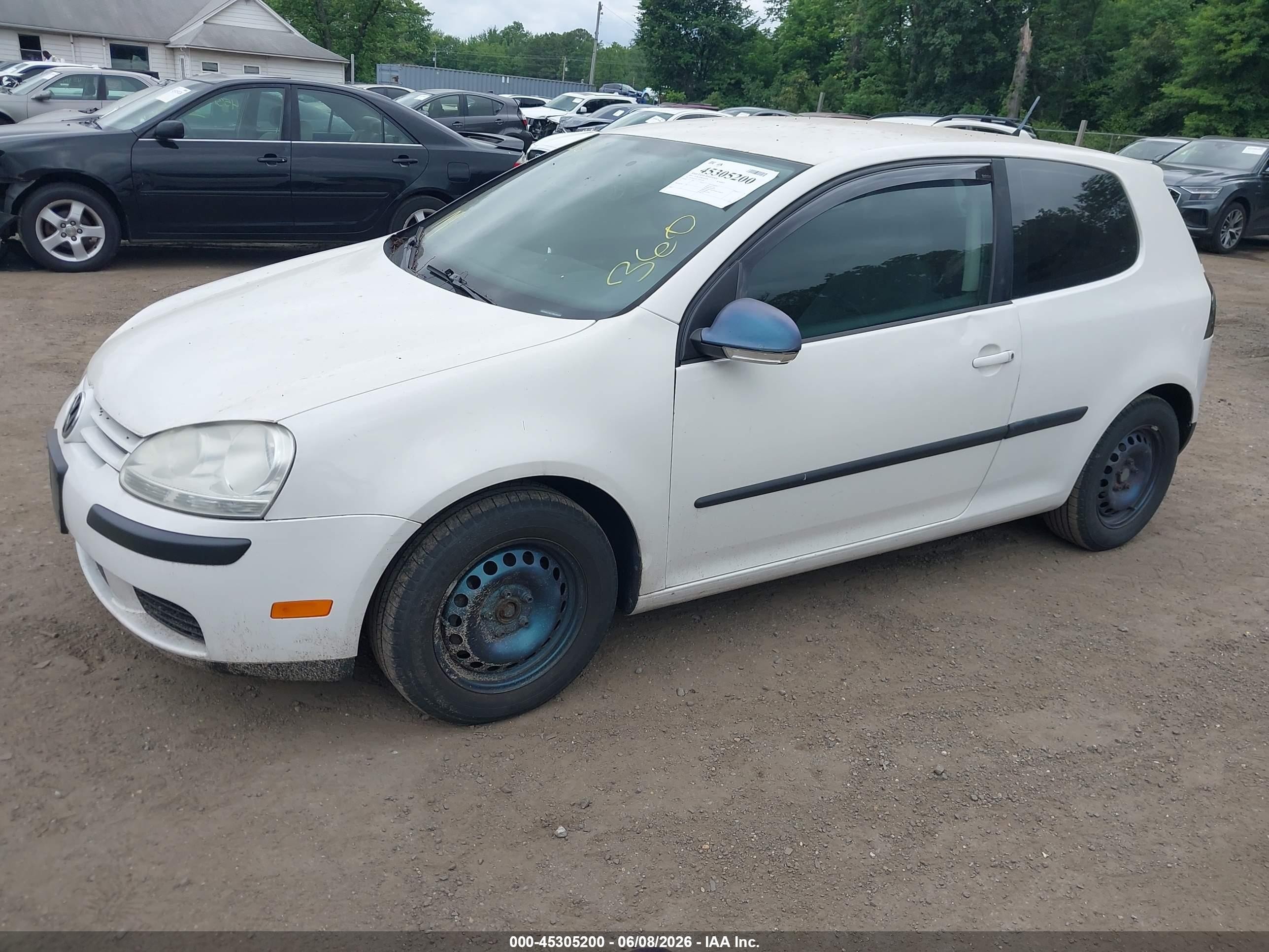 2007 Volkswagen Rabbit 2-door Белый vin: WVWAS71K17W265296