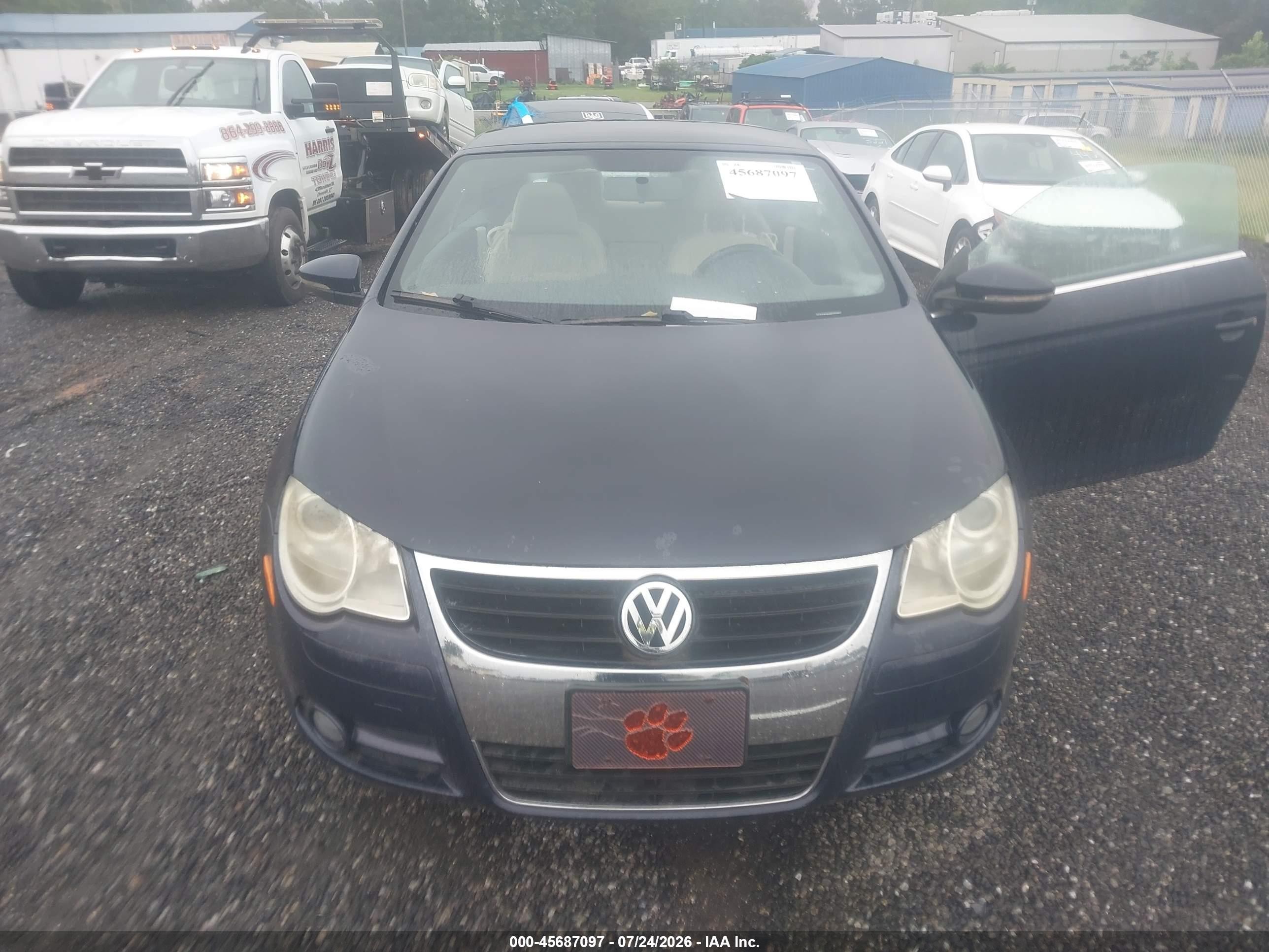 2011 Volkswagen Eos Komfort Dark Blue vin: WVWAW7AH6BV003863