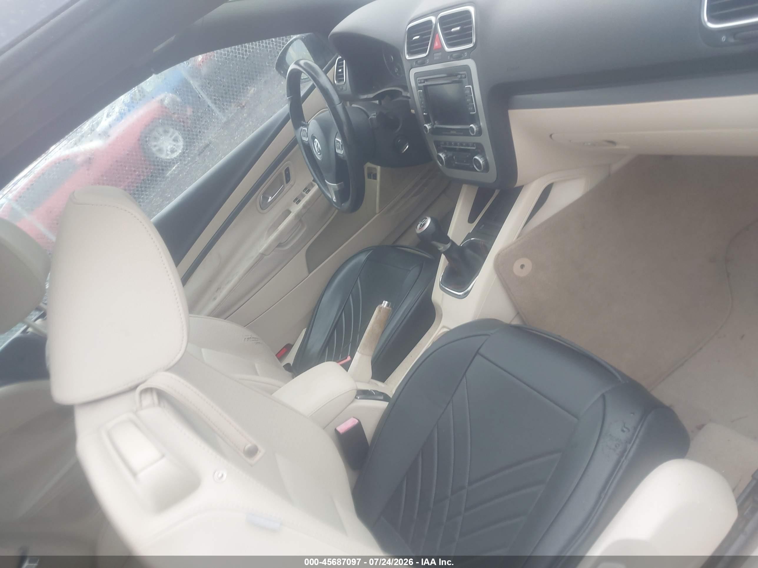 2011 Volkswagen Eos Komfort Dark Blue vin: WVWAW7AH6BV003863