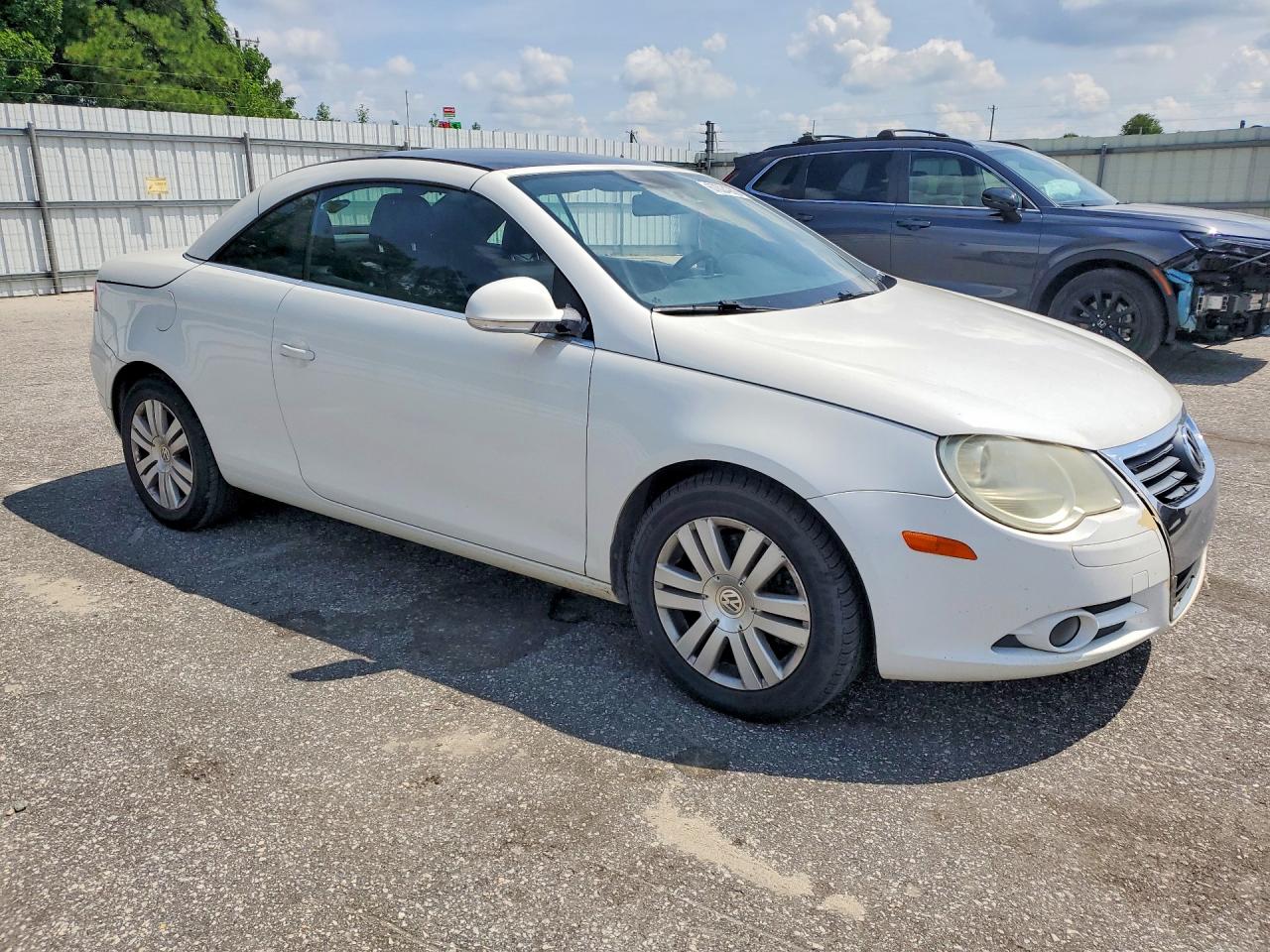 2008 Volkswagen Eos Turbo White vin: WVWBA71F08V040269