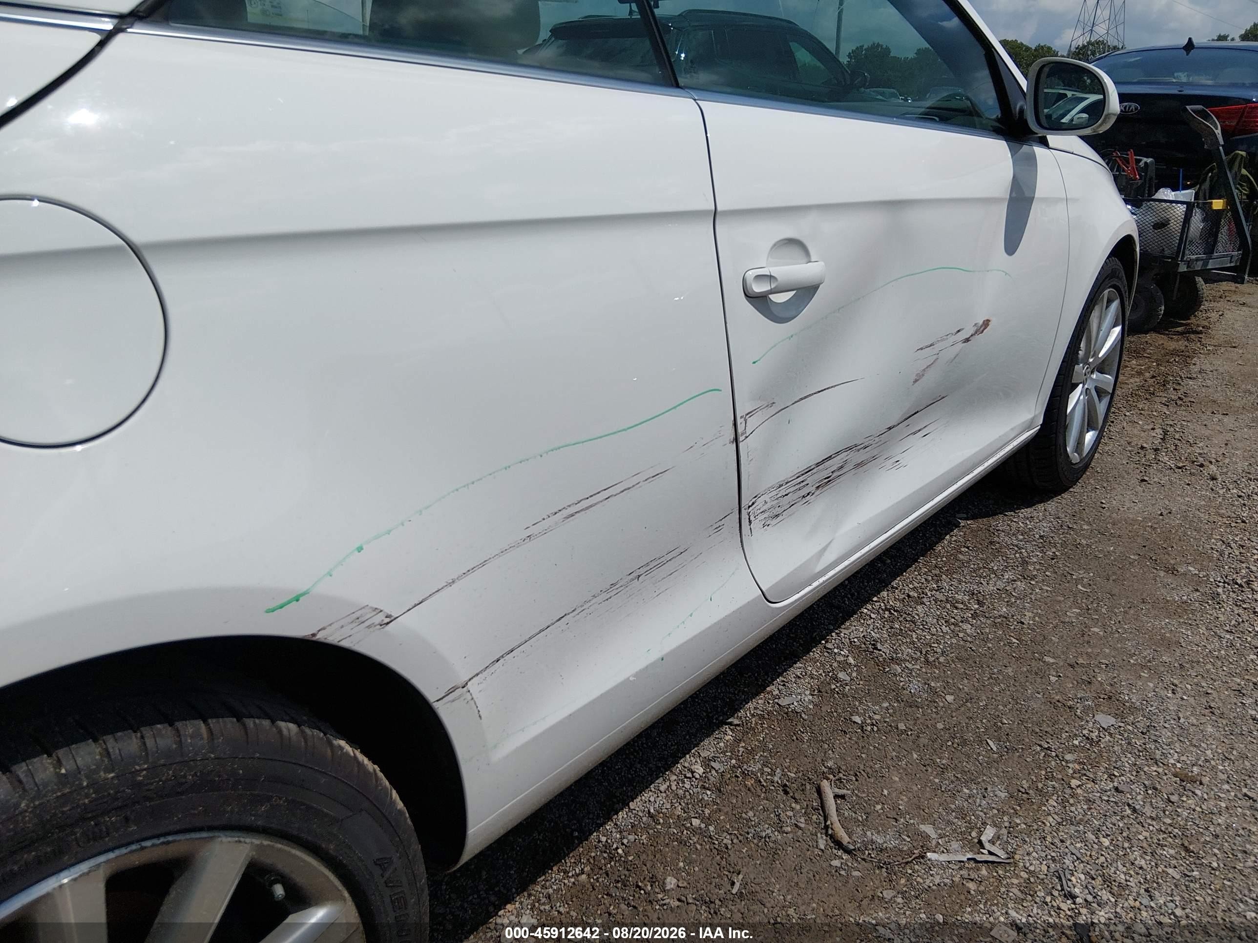 2008 Volkswagen Eos Komfort White vin: WVWBA71F08V051515