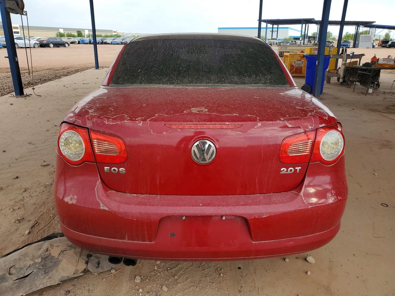2008 Volkswagen Eos Turbo/komfort Red vin: WVWBA71F08V053393